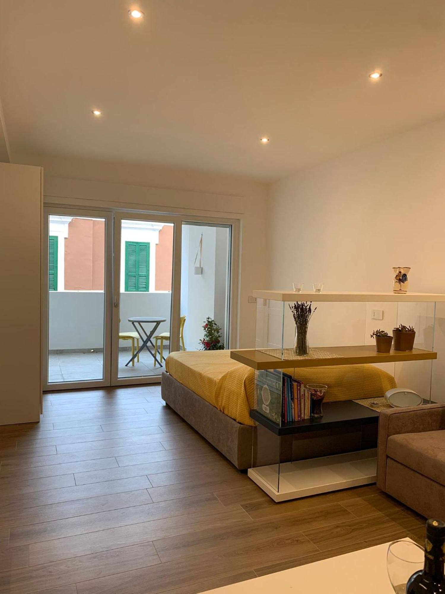 Domus13-with Private Parking Apartment *