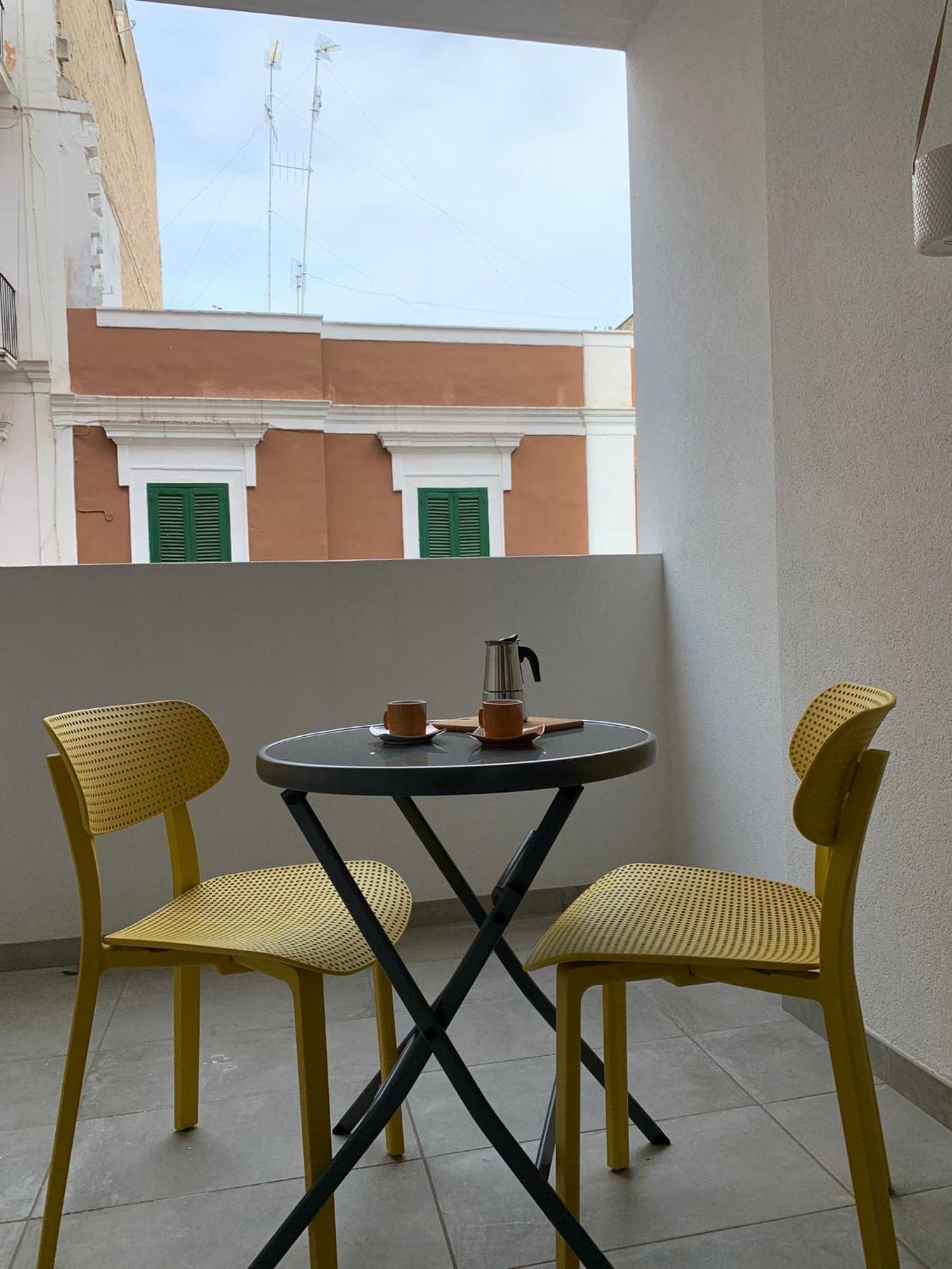 Apartment Domus13-with Private Parking Bari
