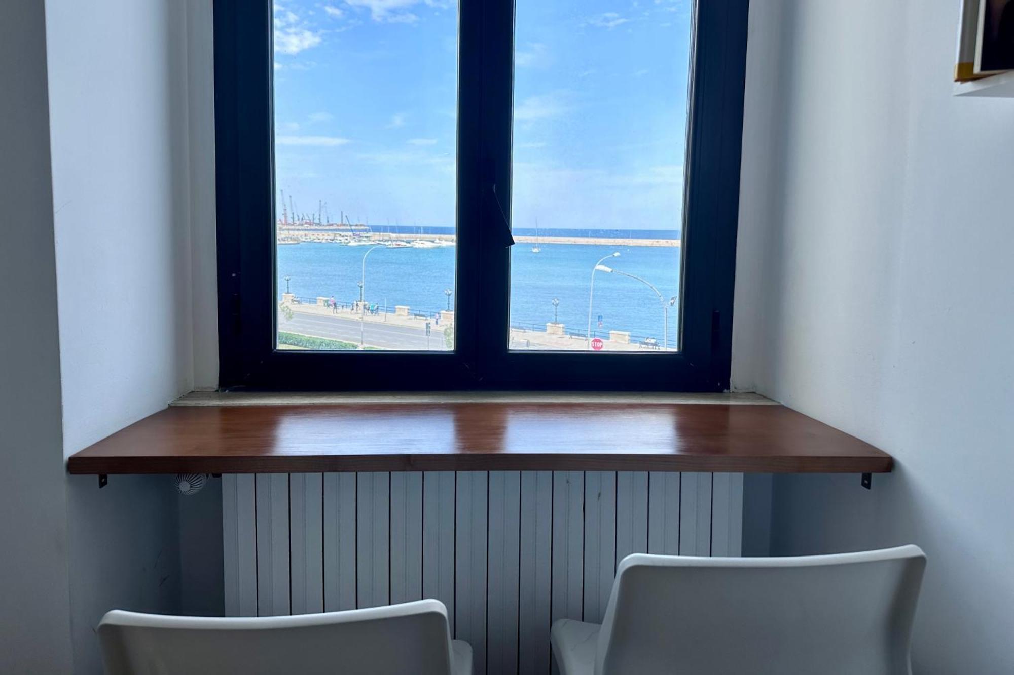 Luxury Eugy - City Center & Seaview * Bari