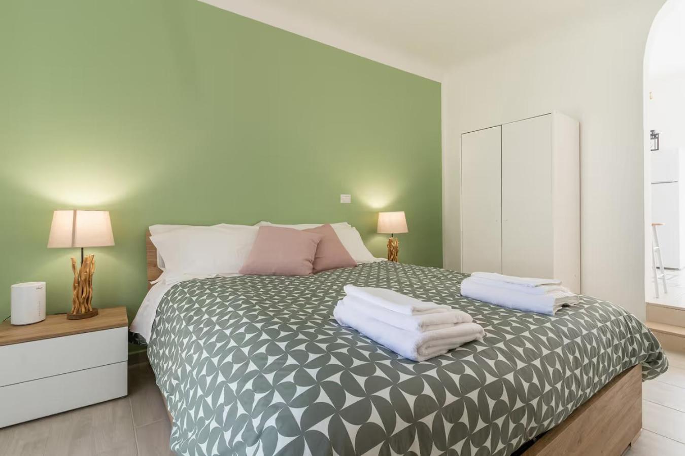 House Carola Apartment Bari