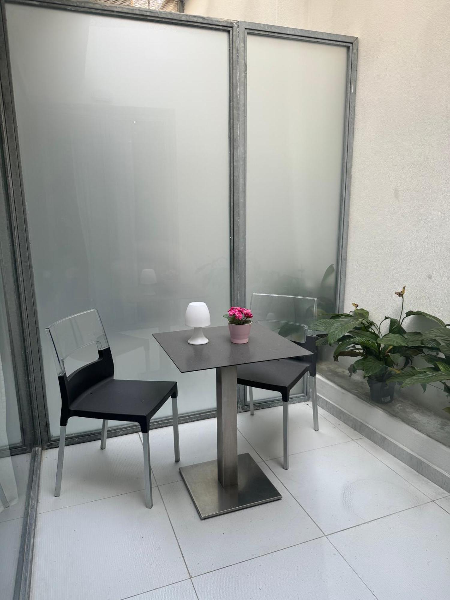 Apartment Black & Breakfast