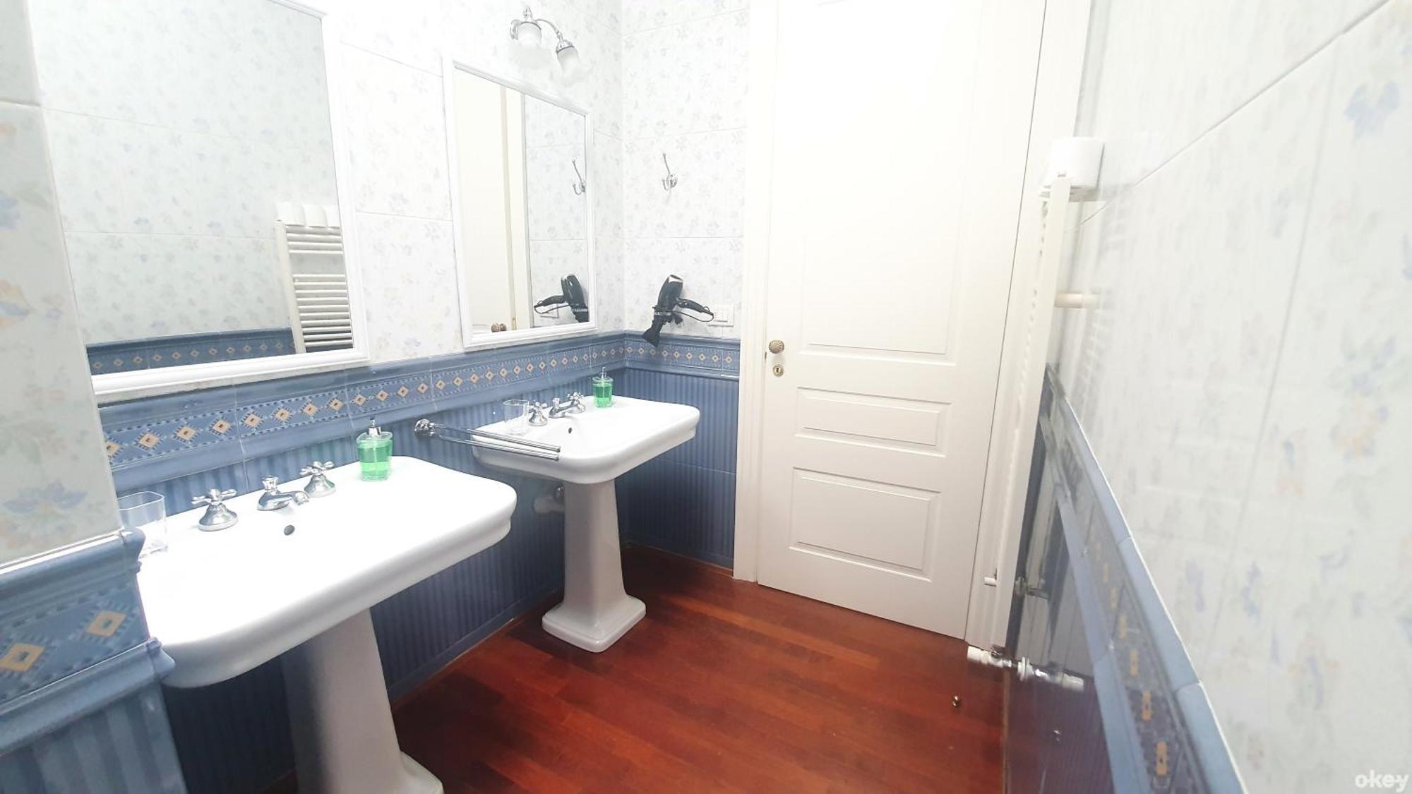 Dimora Alighieri - Centro Apartment