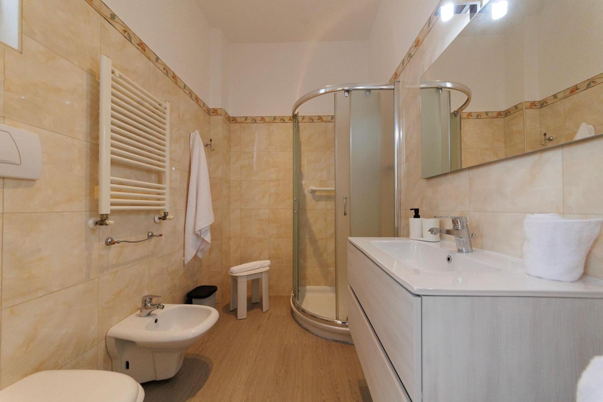 Atticoderossi A 500mt Da Stazione&centrostorico Apartment Bari