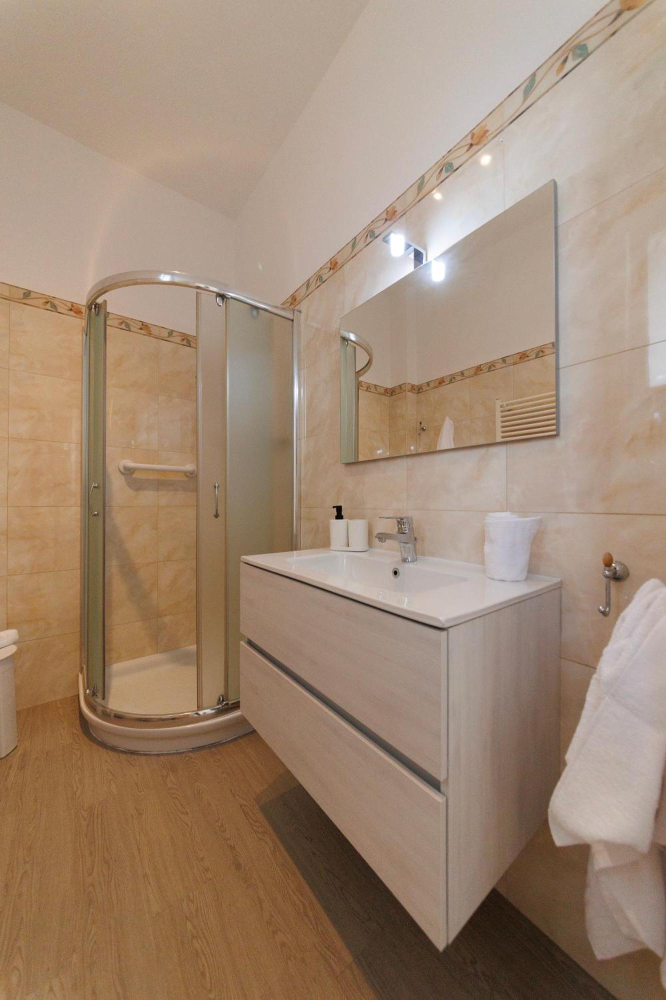 Atticoderossi A 500mt Da Stazione&centrostorico Apartment *