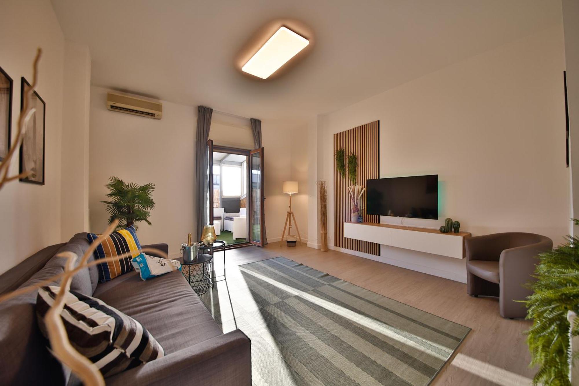Apartment Atticoderossi A 500mt Da Stazione&centrostorico