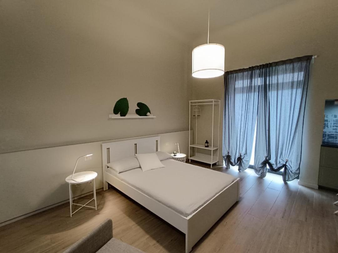 Simply House In Twin Apartment *