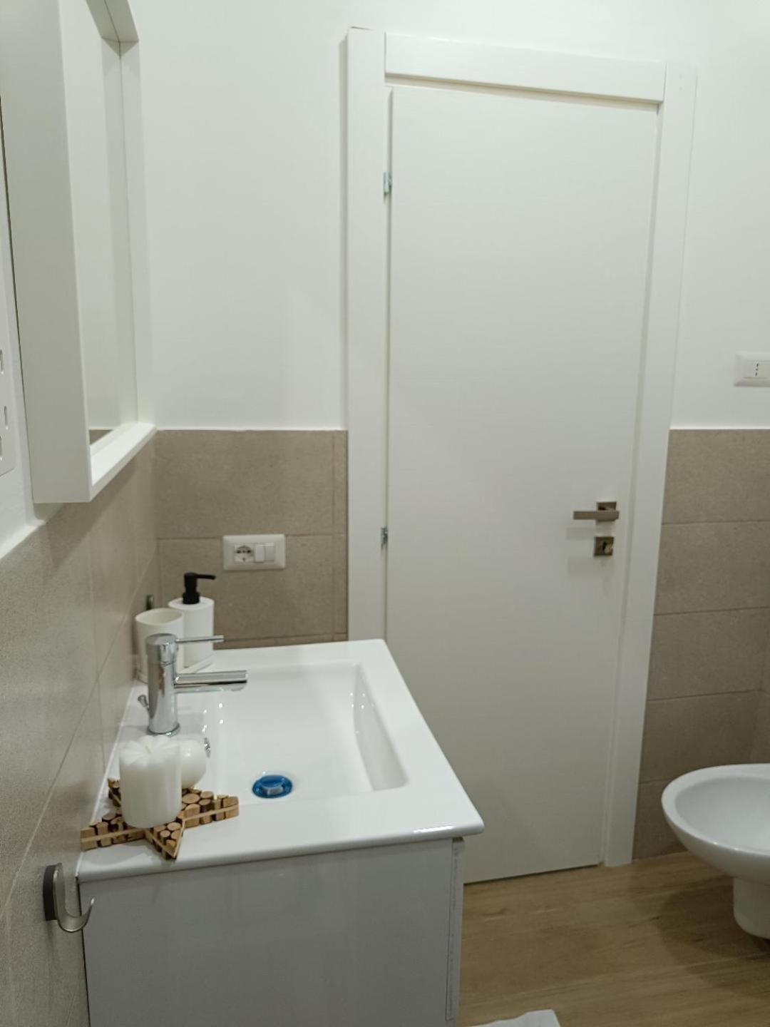 Simply House In Twin Bari