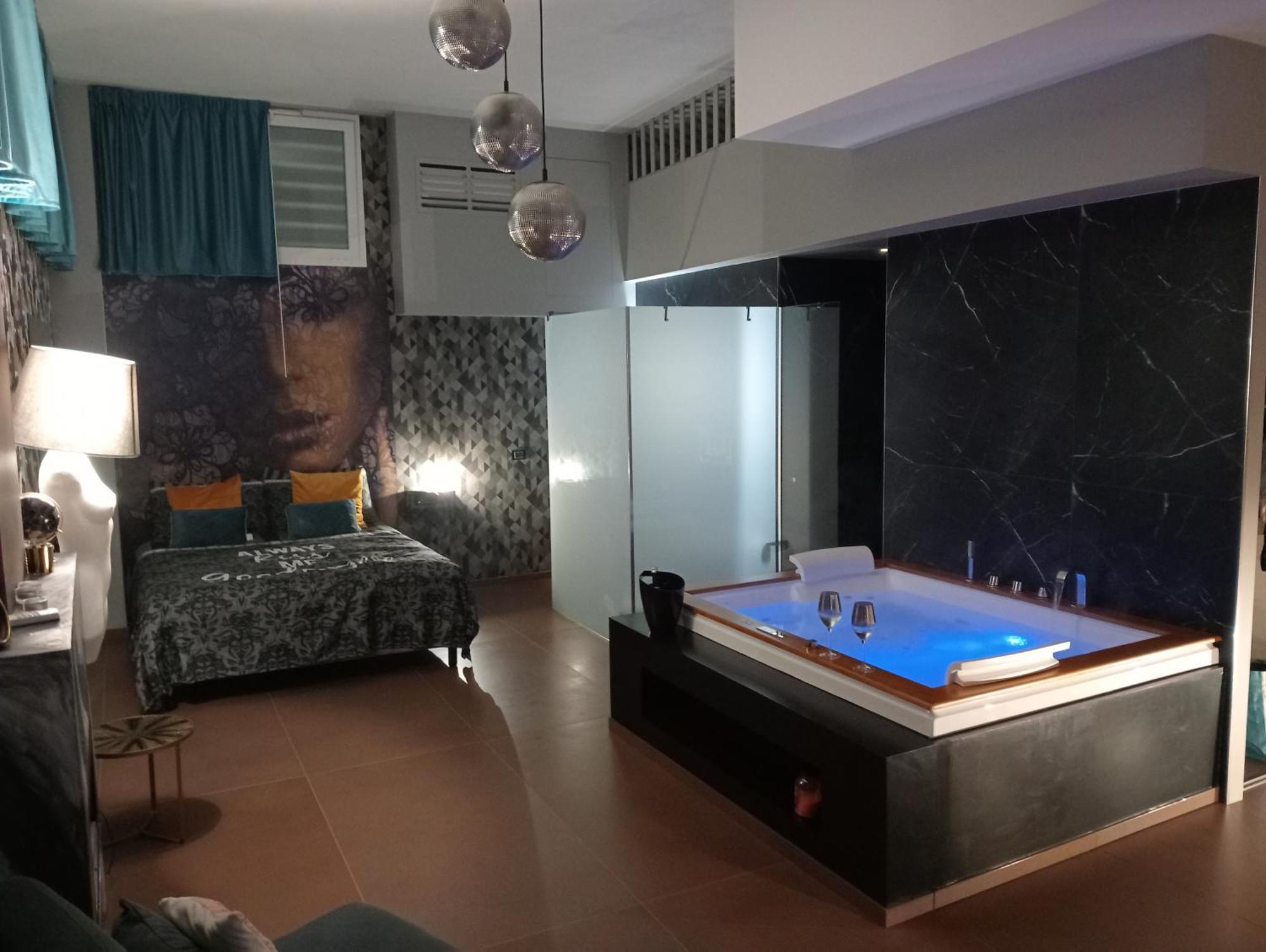 Apartment Luxurya *