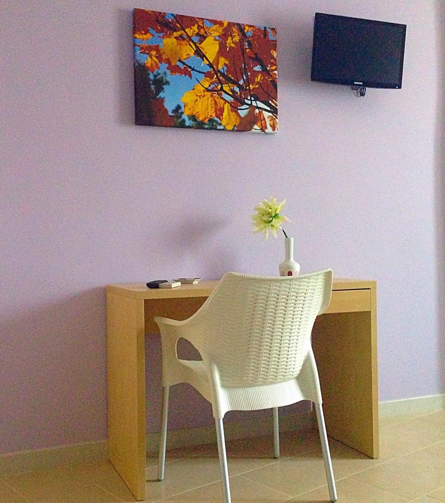 La Dimora Bed & Breakfast *