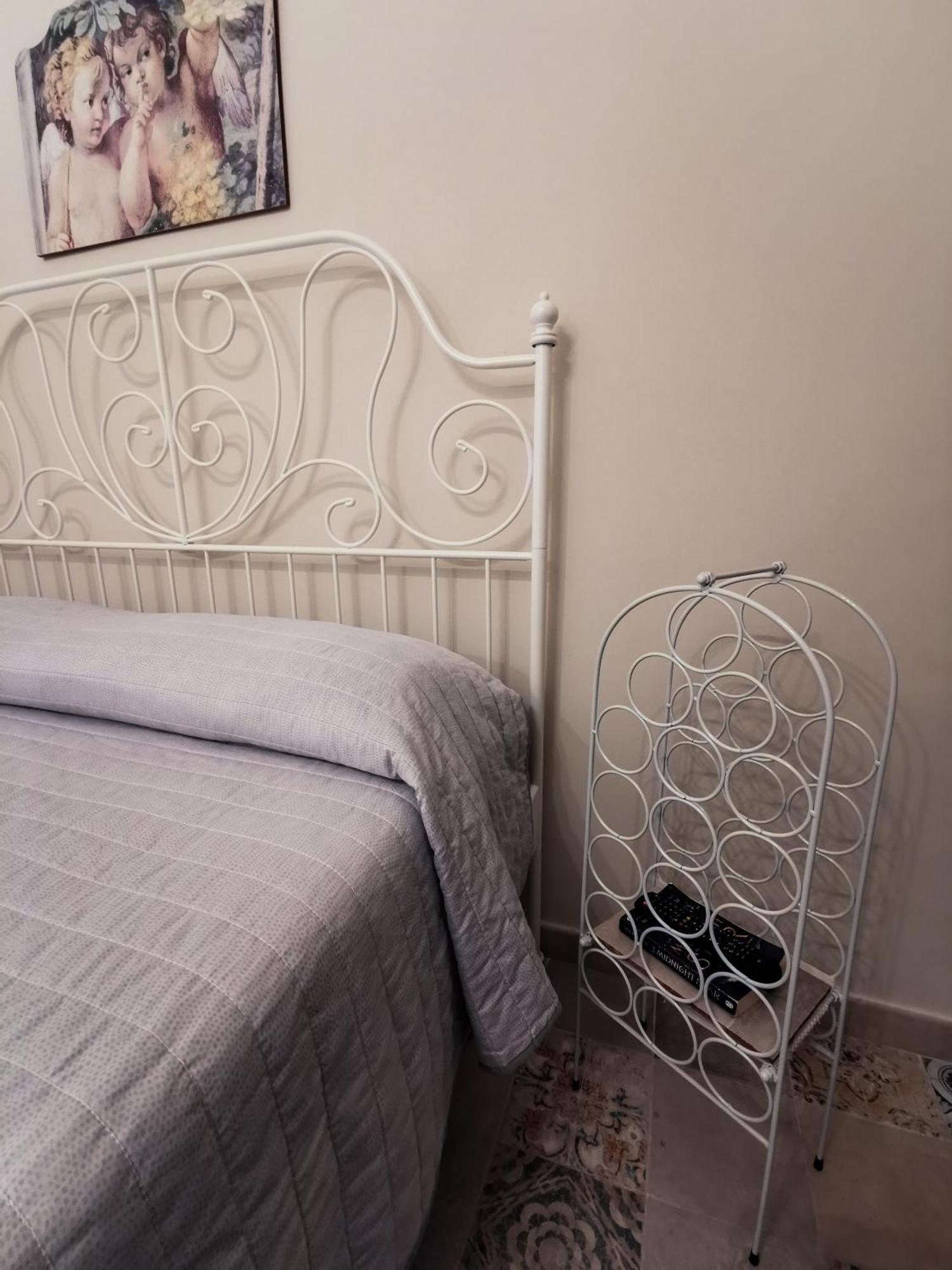 Whiteflower Apartment