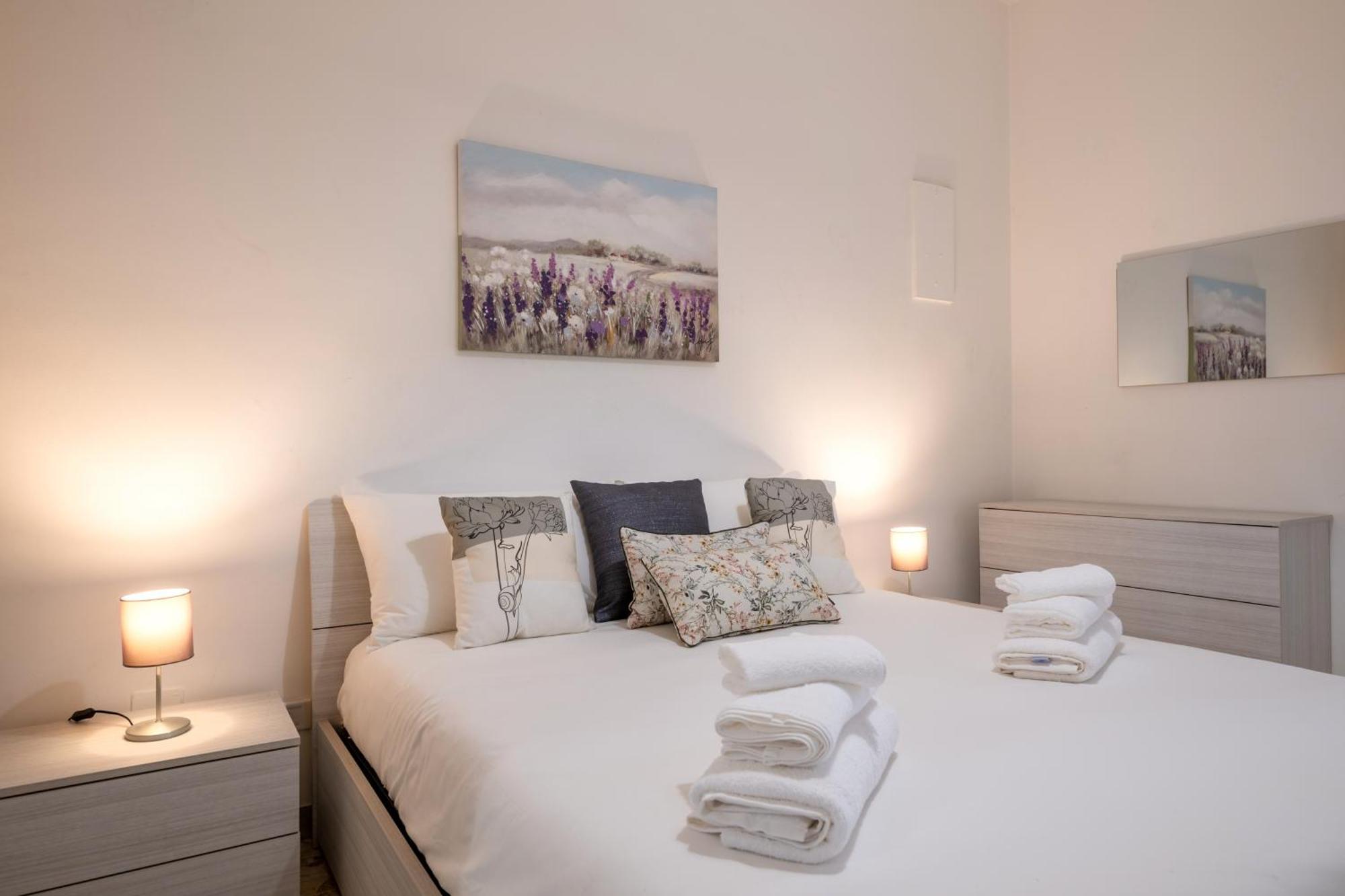 Jasmine - Relax And Comfort In Apartment Bari