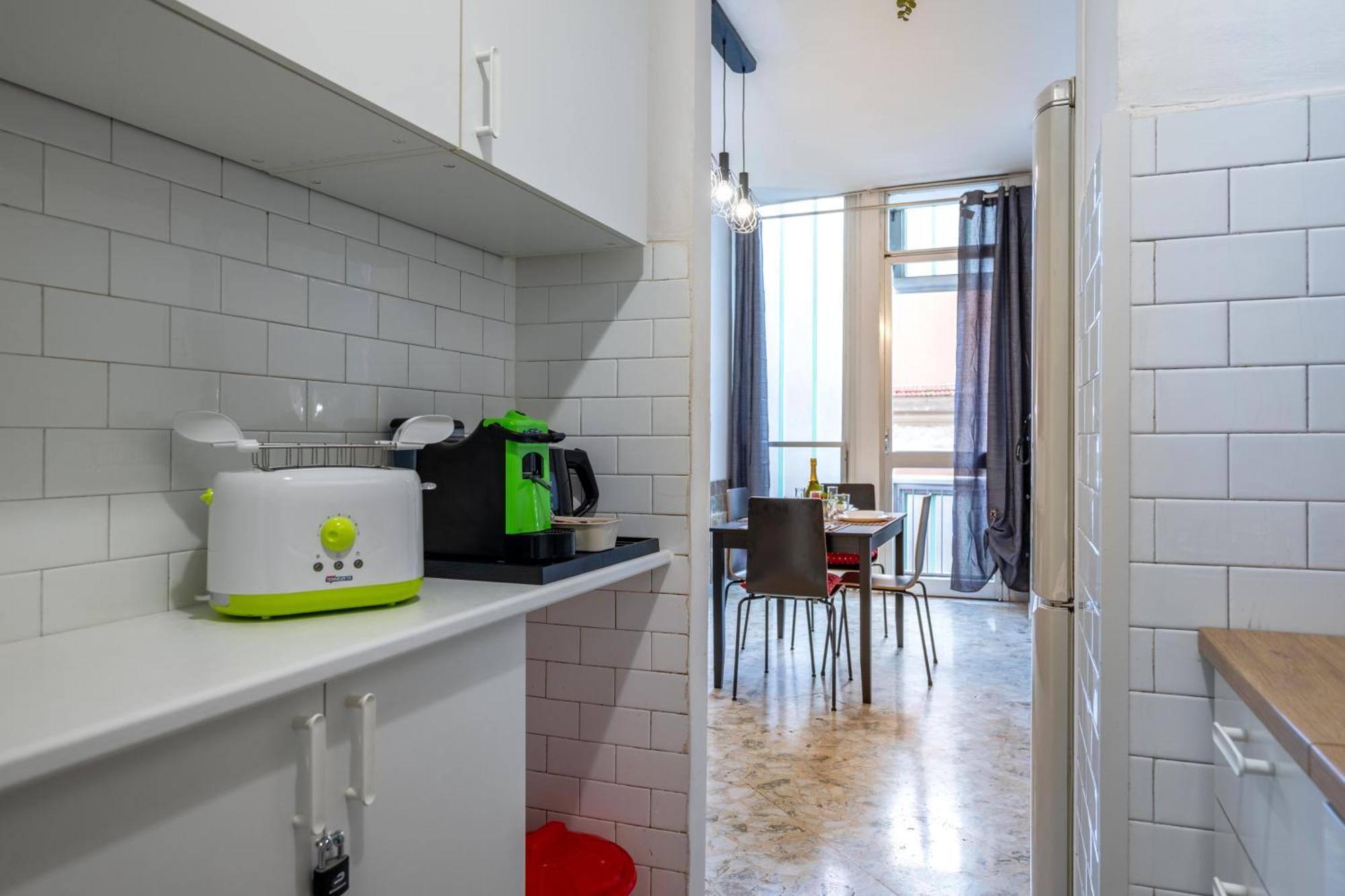 Jasmine - Relax And Comfort In Bari