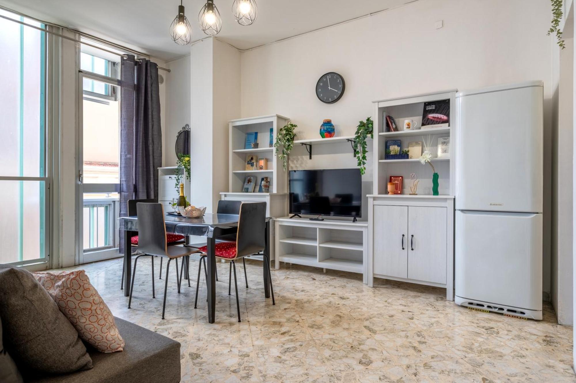 Jasmine - Relax And Comfort In Apartment Bari