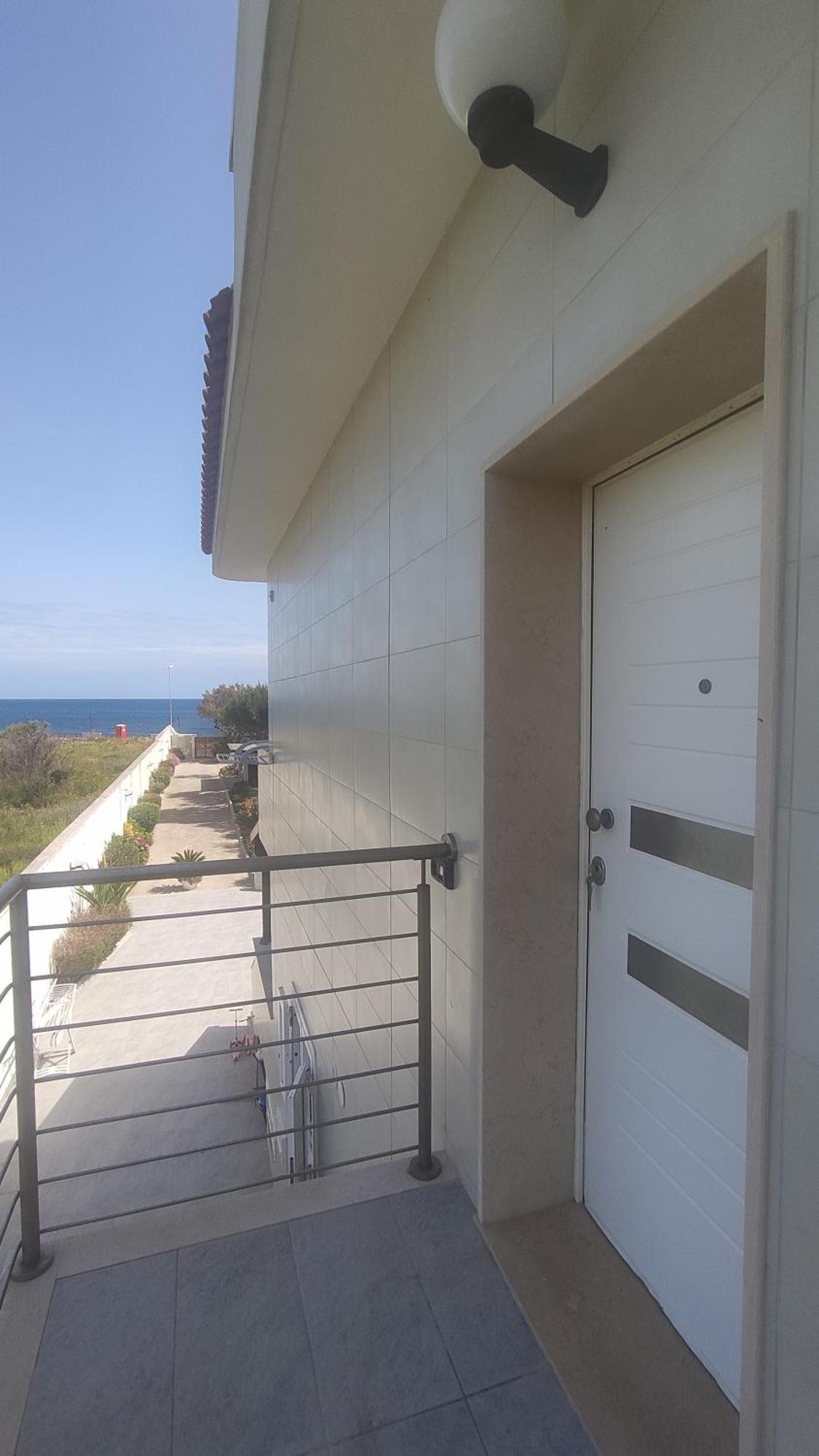 Seagull - Front And Sea View & Airport Apartment *