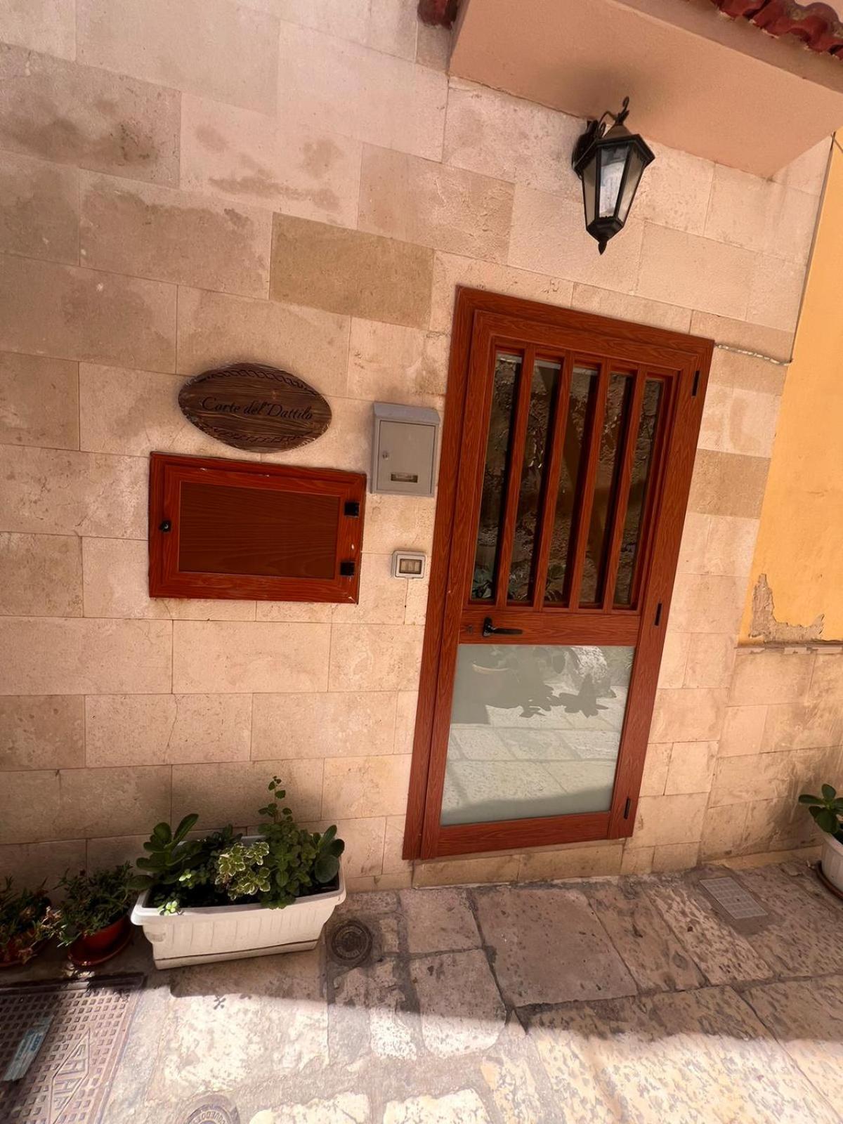 Corte Del Dattilo Nel Borgo Antico Bari