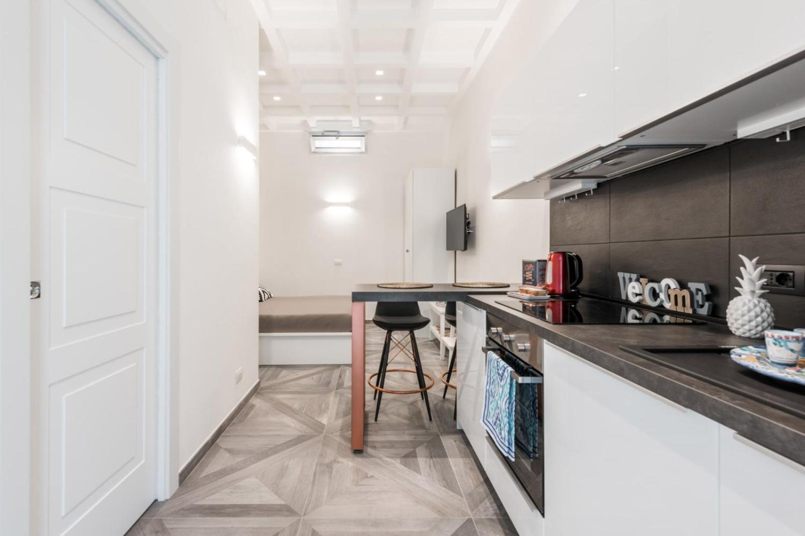 Dreams House Centre Apartment Bari