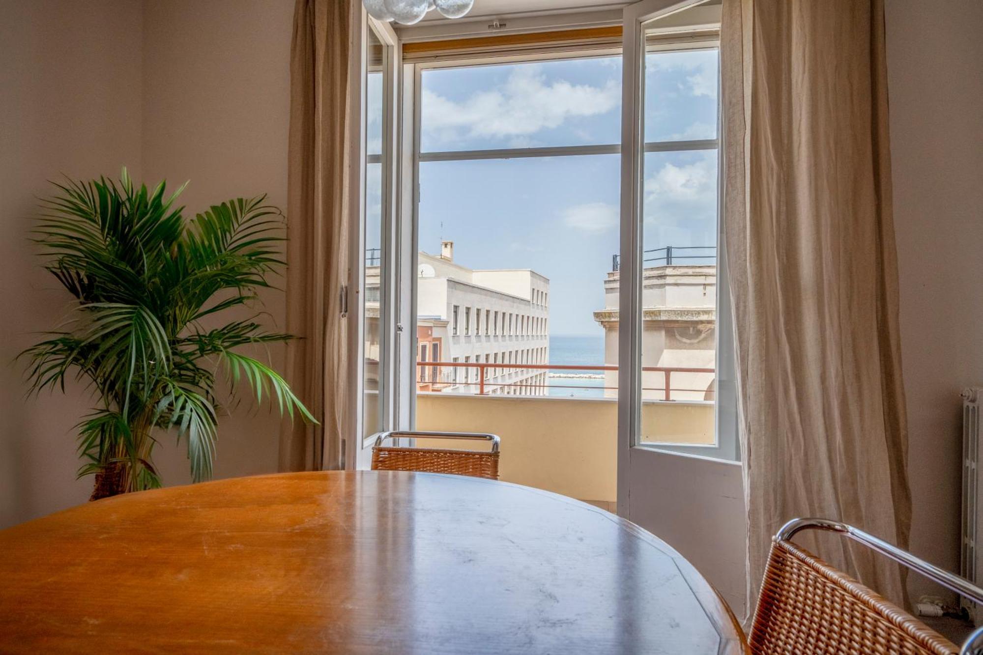 Apartamento Casa Bonaive, Ampio Trilocale Vista Mare