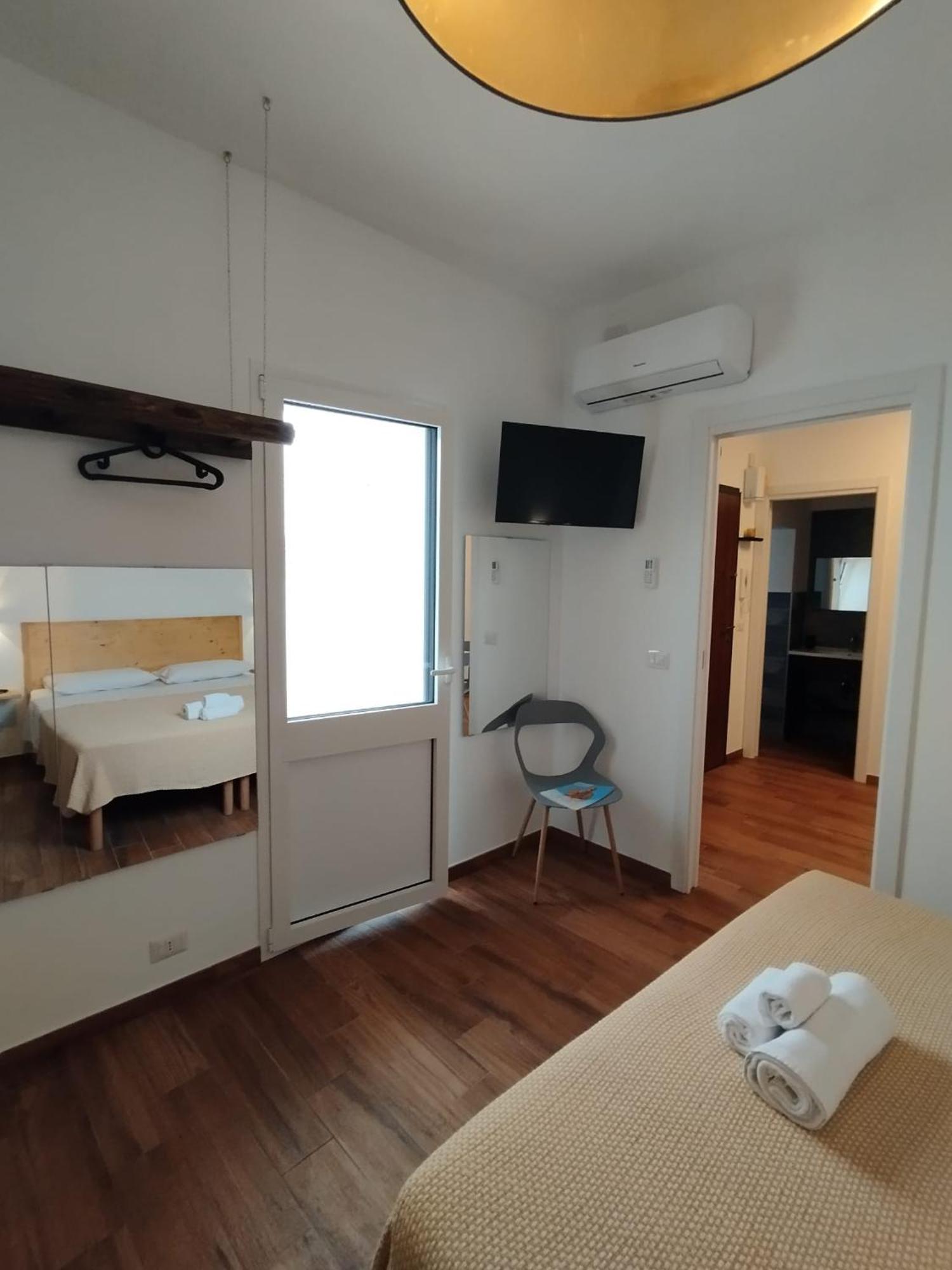 Ravanas 33 Bari