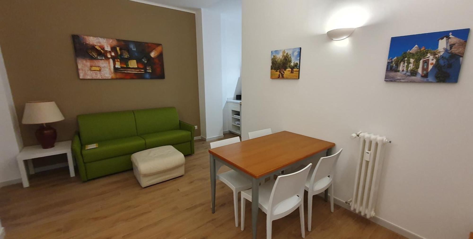 Iris Qsella Apartment