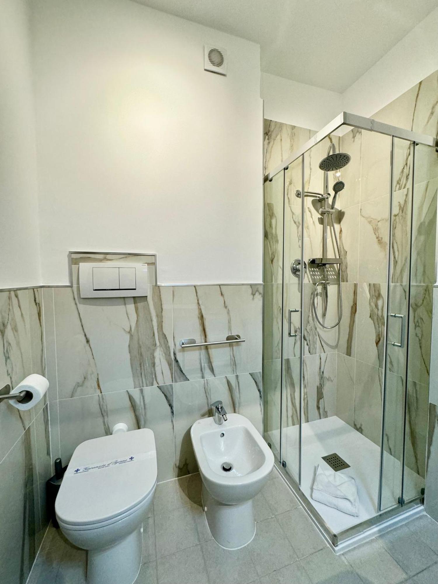 Deca Apartment *