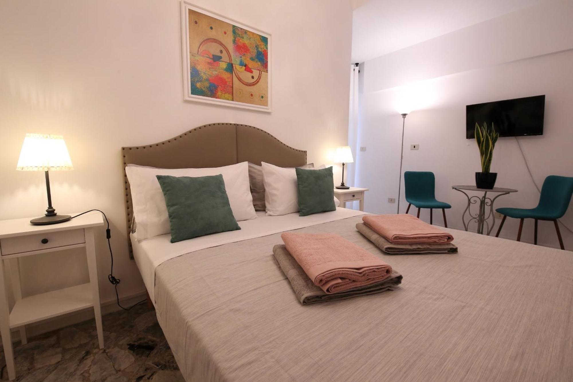_ Cavour 156 & Savoia _ Guest house