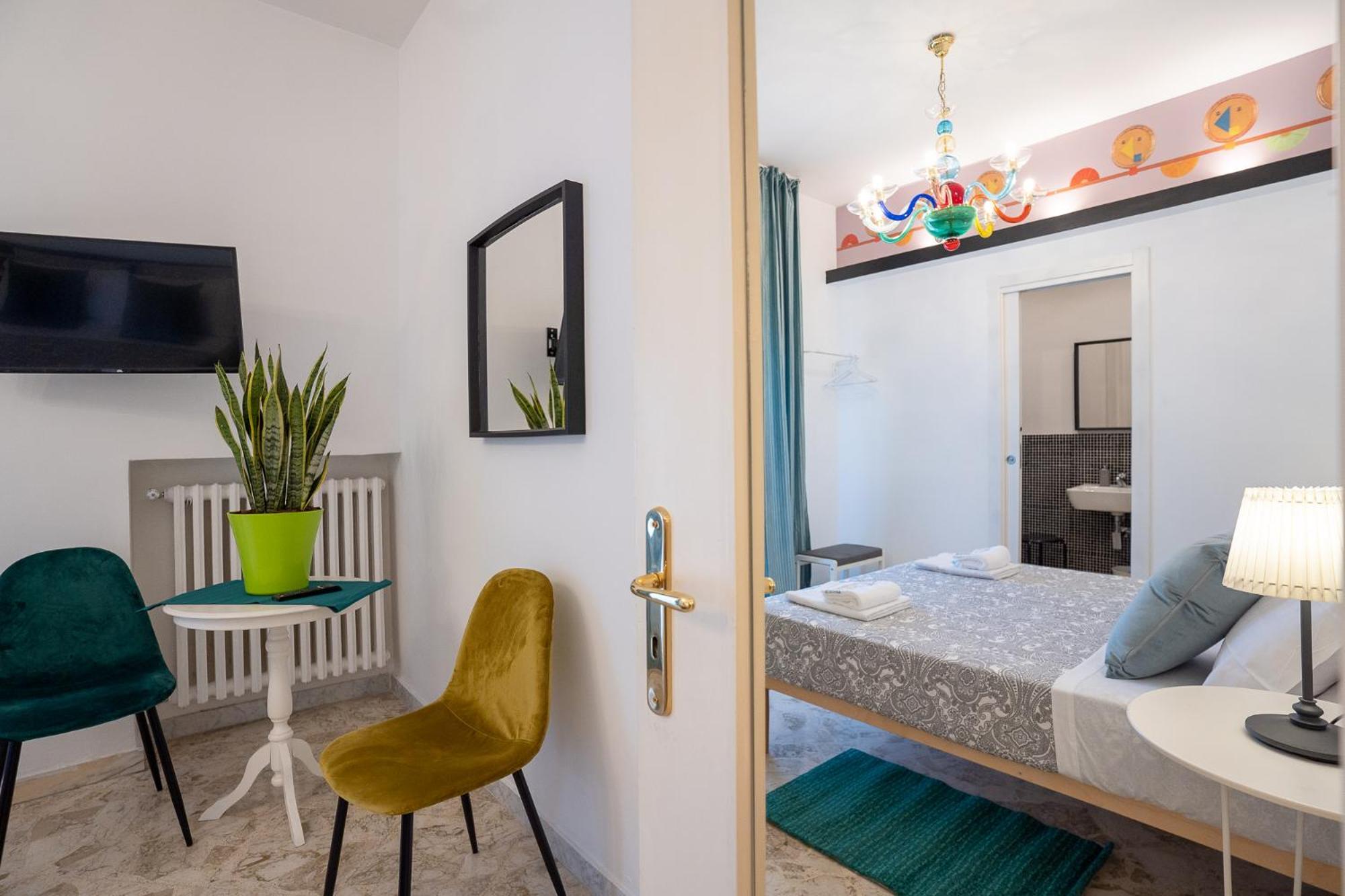 Guest house _ Cavour 156 & Savoia _ *