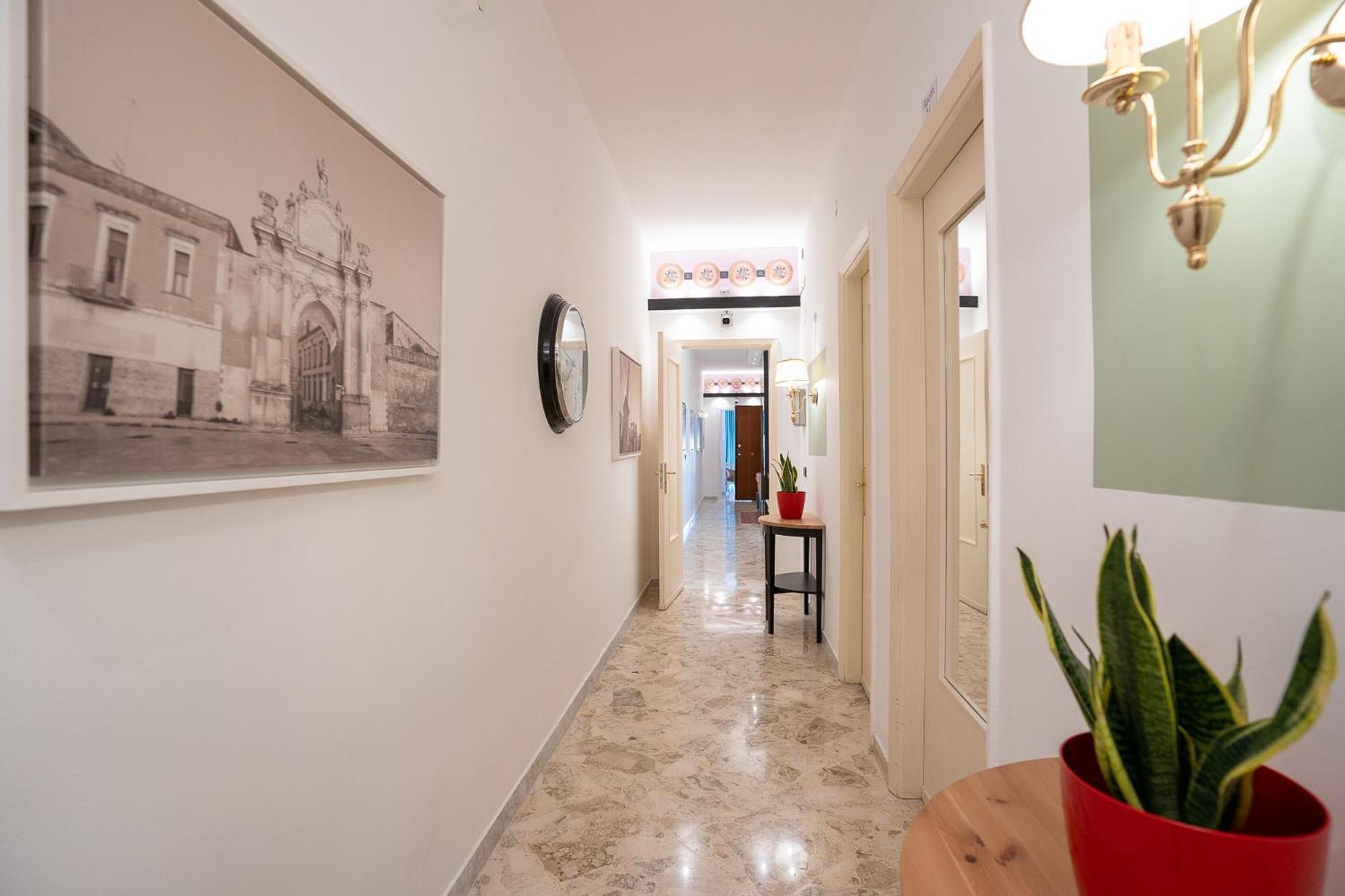 _ Cavour 156 & Savoia _ Guest house Bari