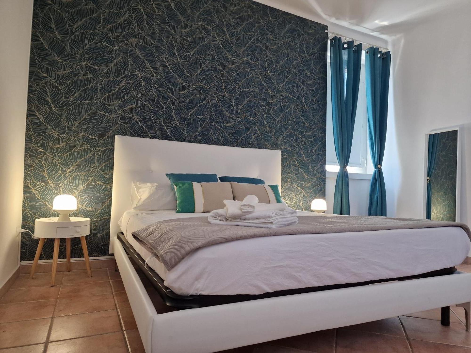 Căn hộ Holiday Apartment *