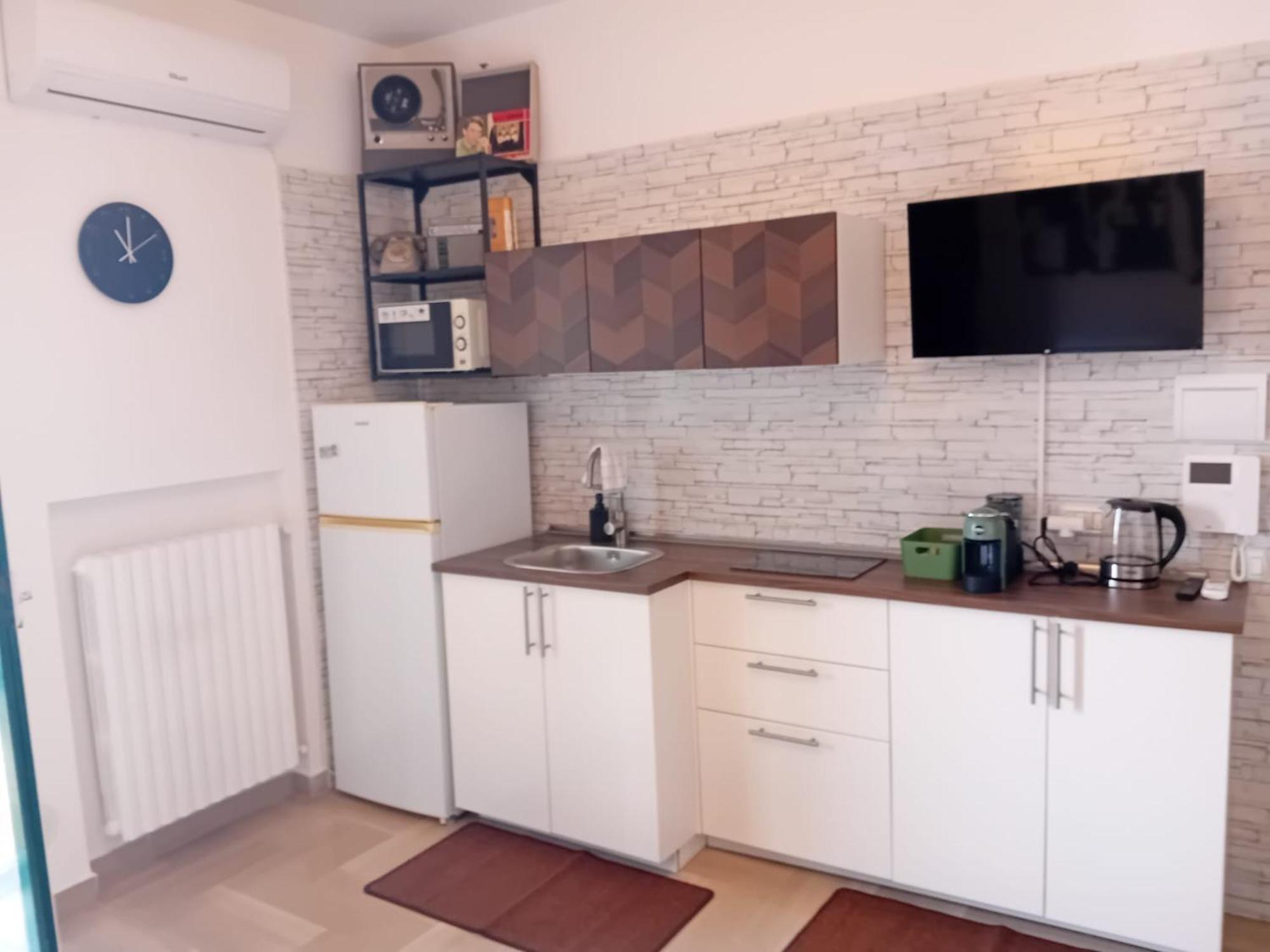 Tiffany Apartman *