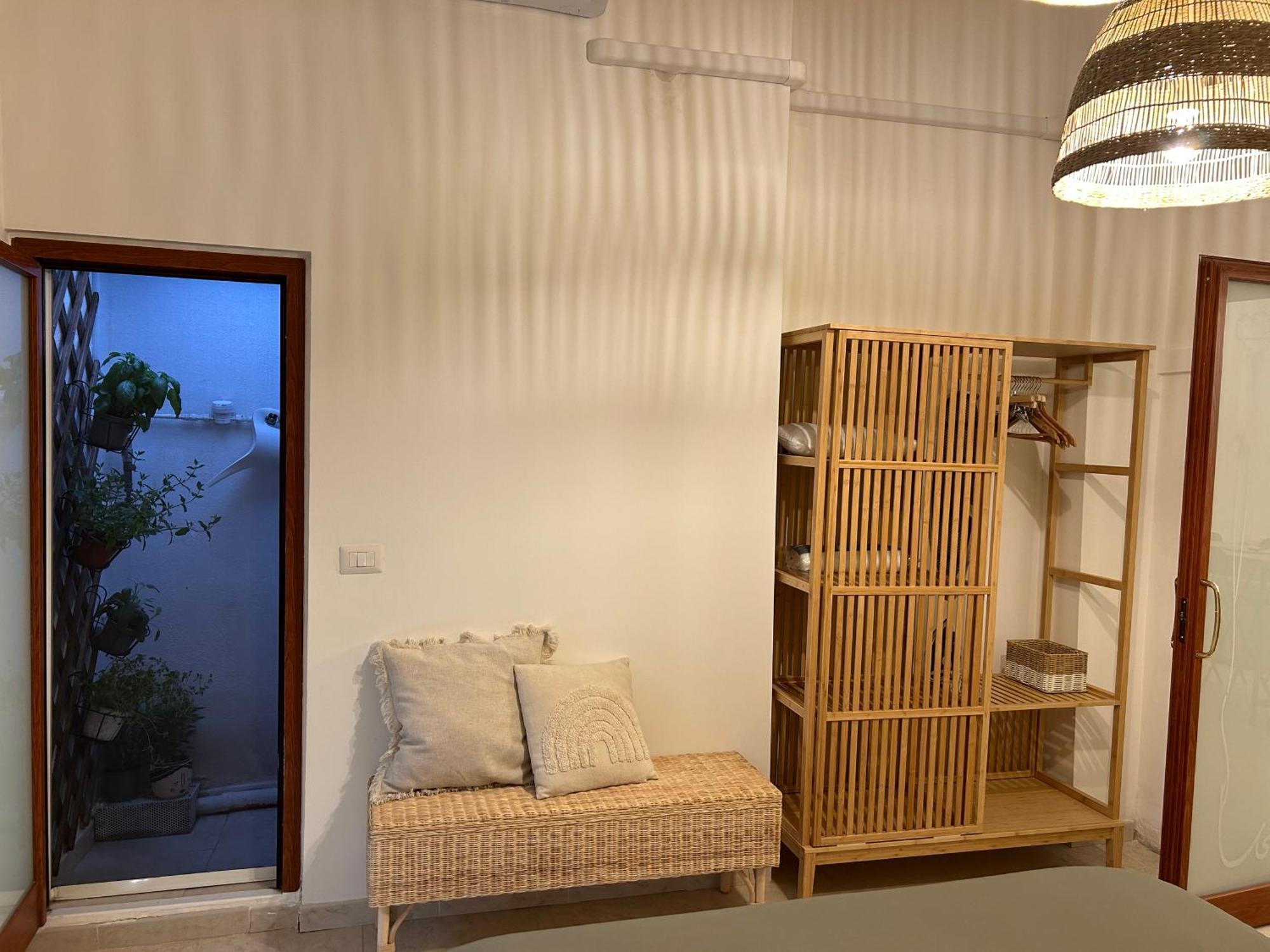 Cri House