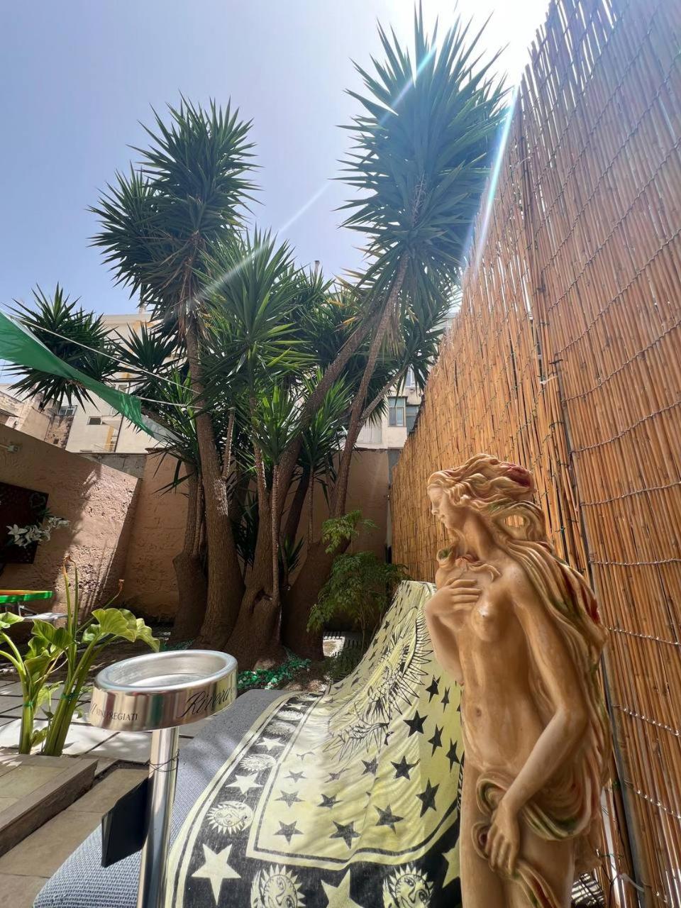 The Peppers Garden * Bari