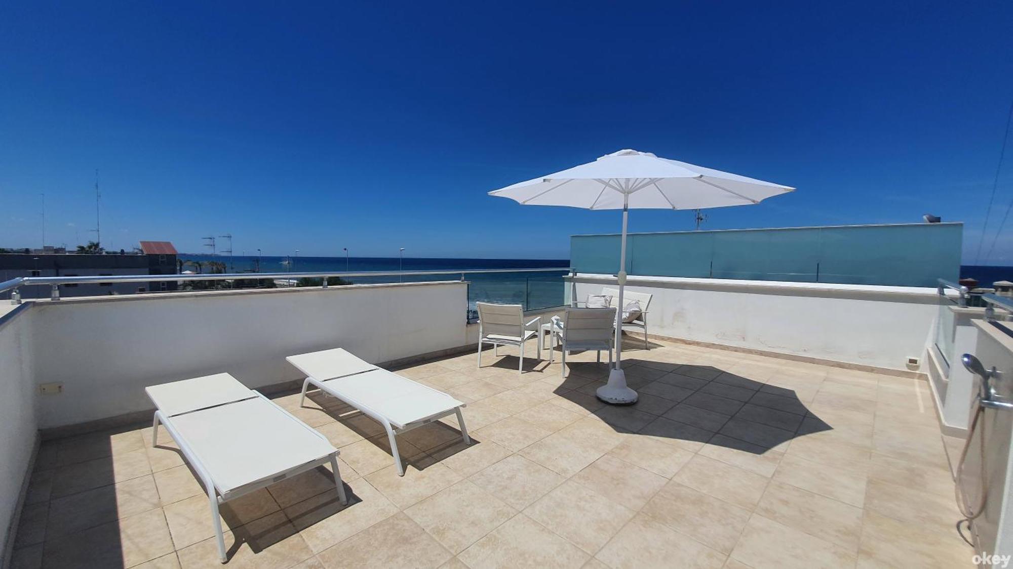Blue Seaview Apartment *