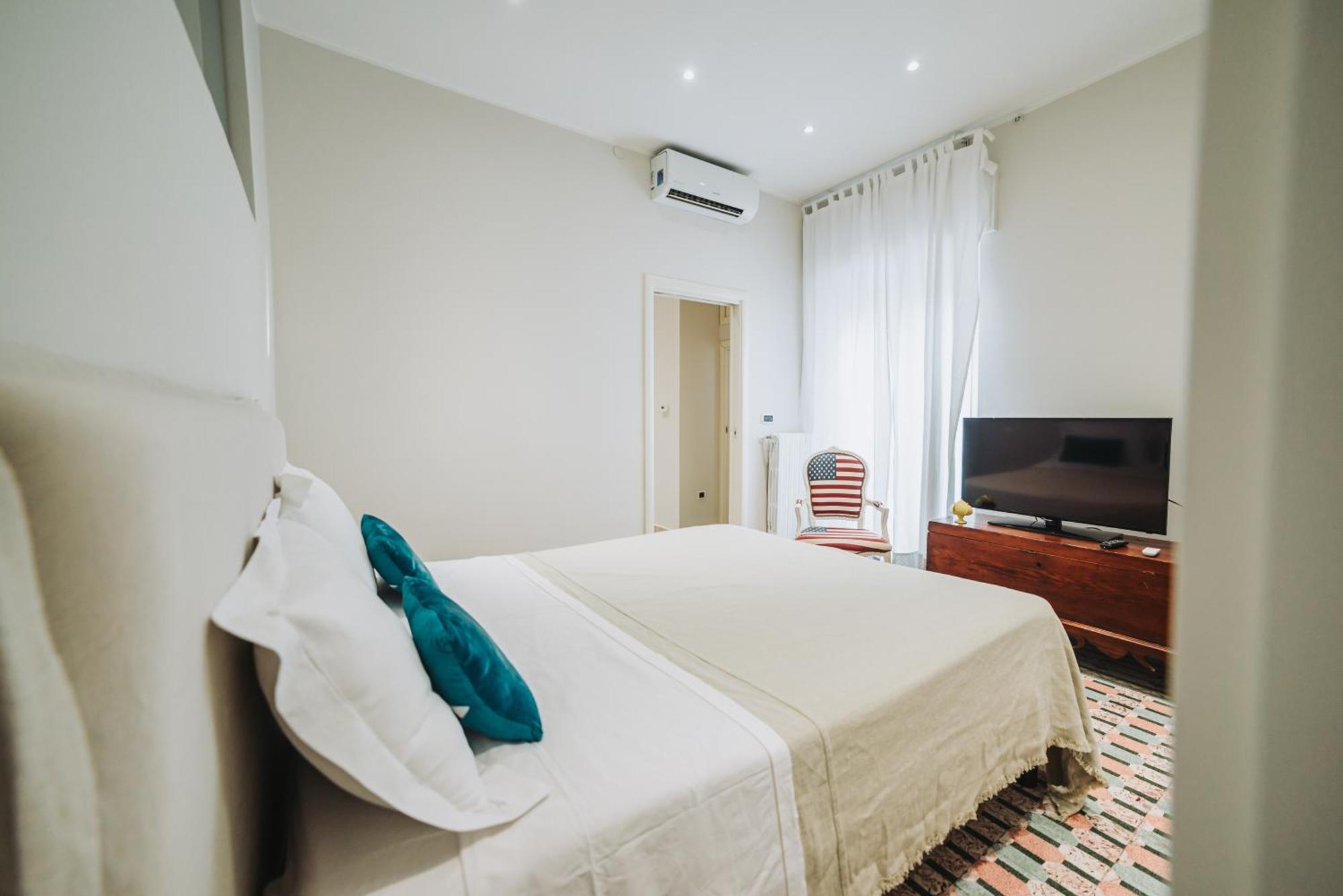 Apartment De Rossi 43