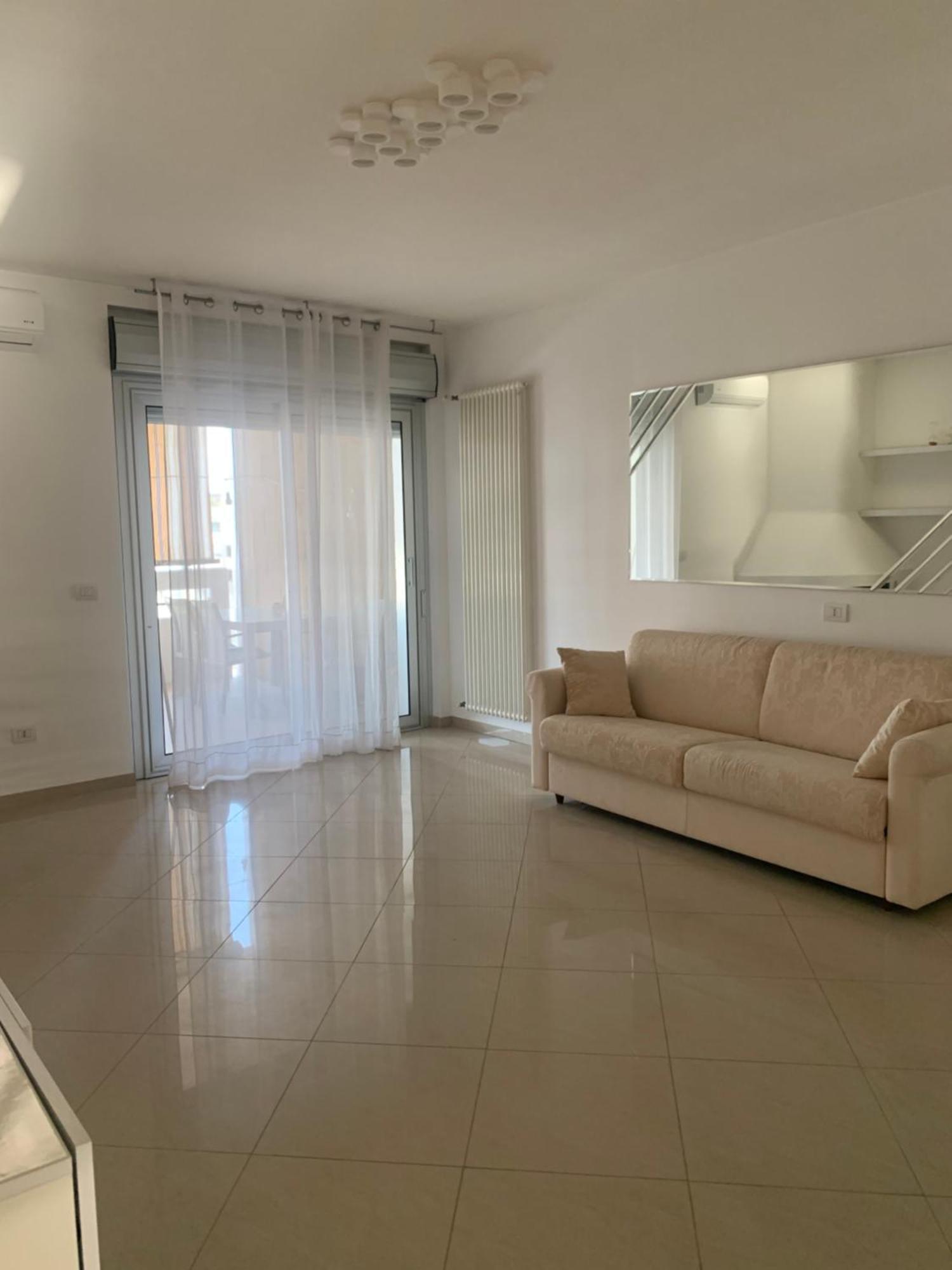 Casa Fronte Mare Apartment Bari