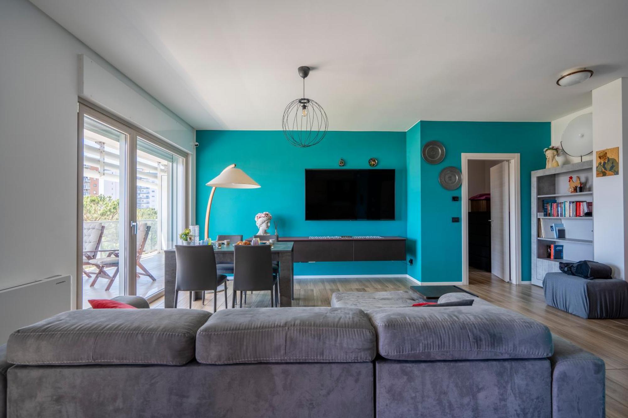Kind Park - Sleek With Terrace & Parking Apartment Bari