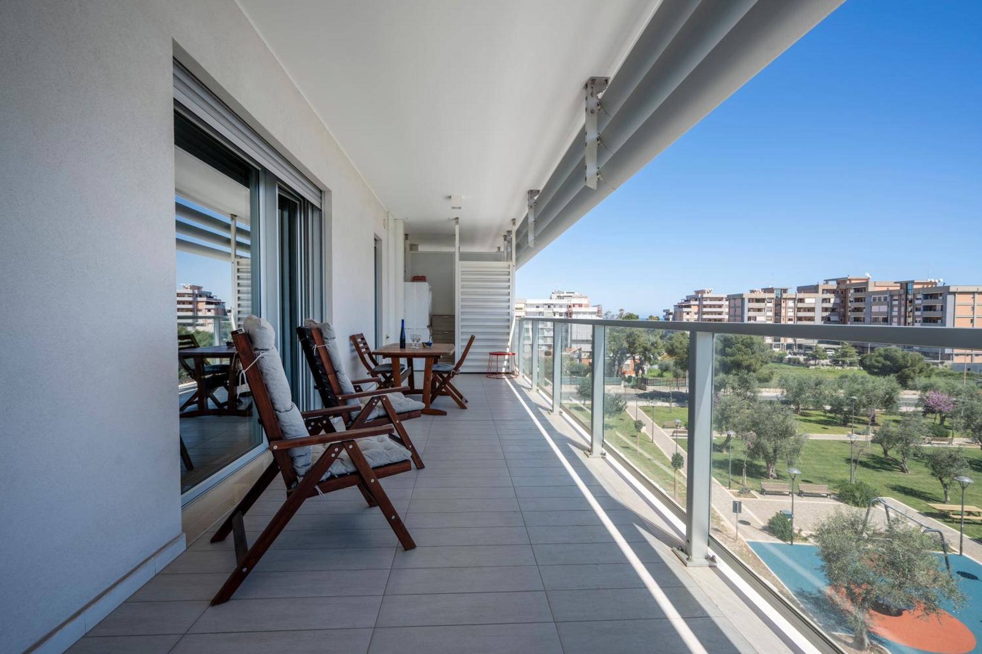 Apartment Kind Park - Sleek With Terrace & Parking