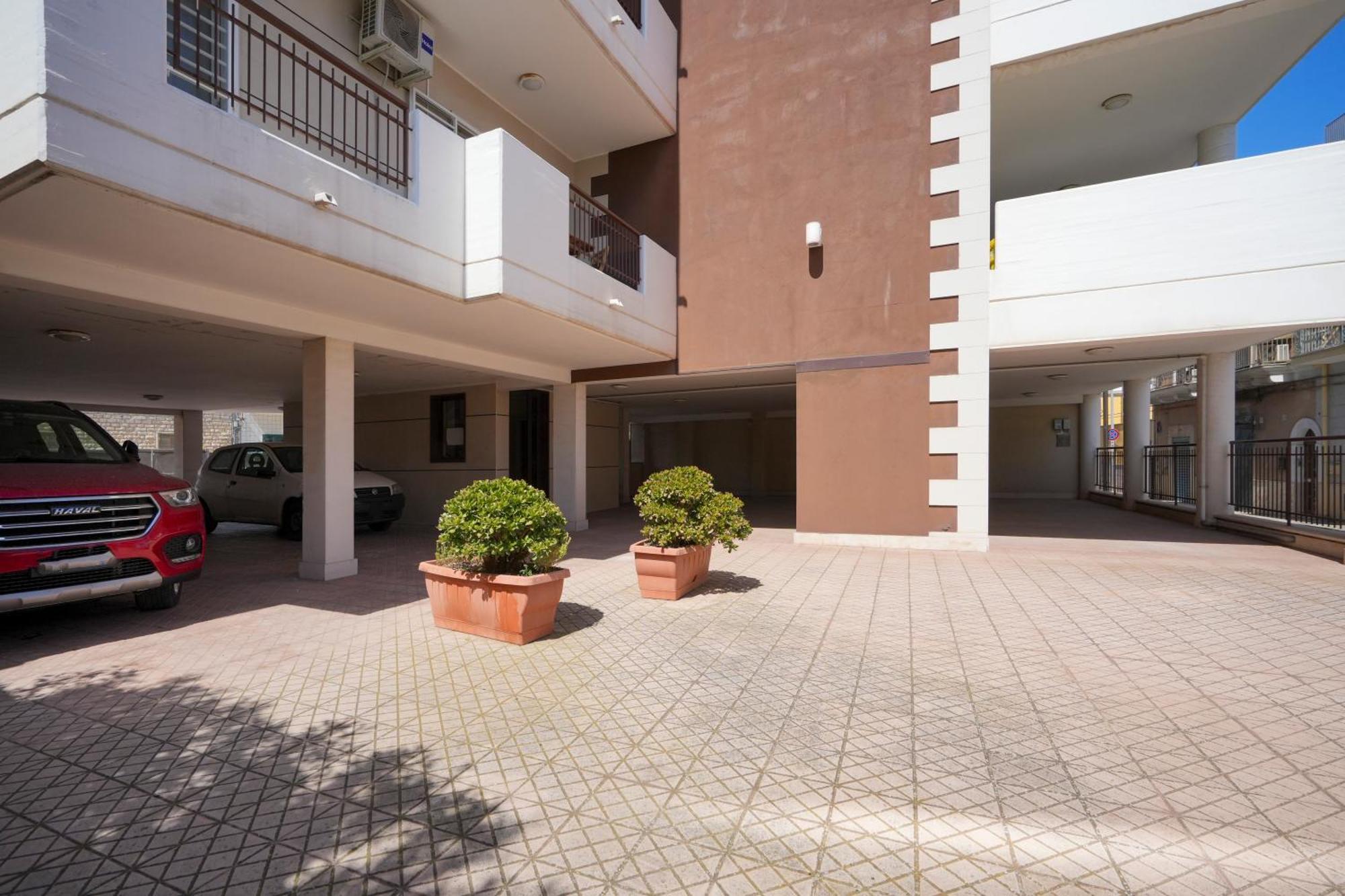 Apartment Mistral - Free Private Car Park Bari