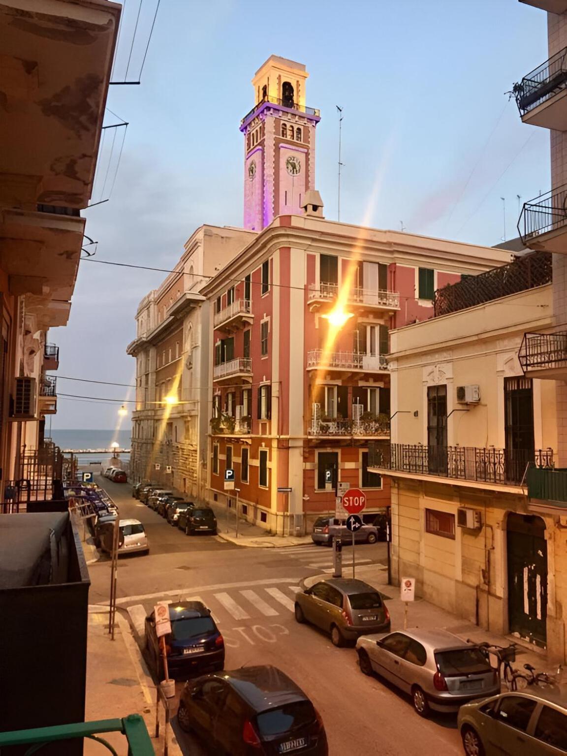 Magda House & Parking Bari