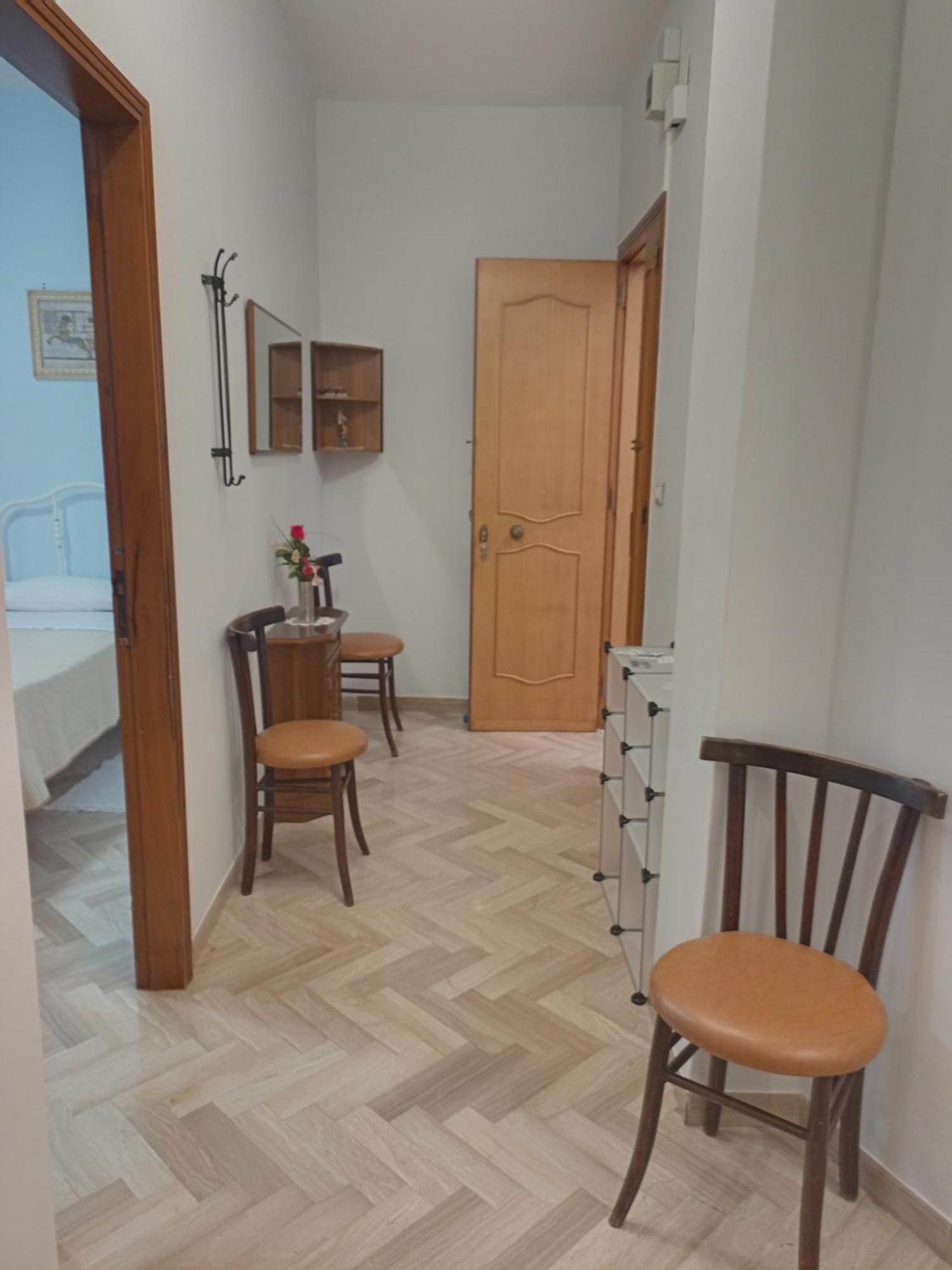 Divenere Carbonara - Locazione Turistica Apartment