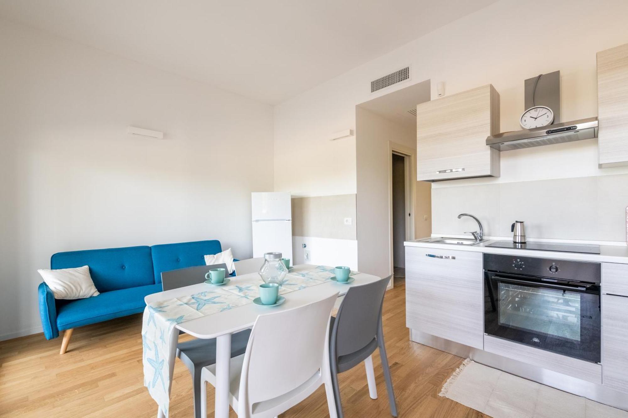 Maison Blaesia - Beachfront Modern Sea Loft Bari