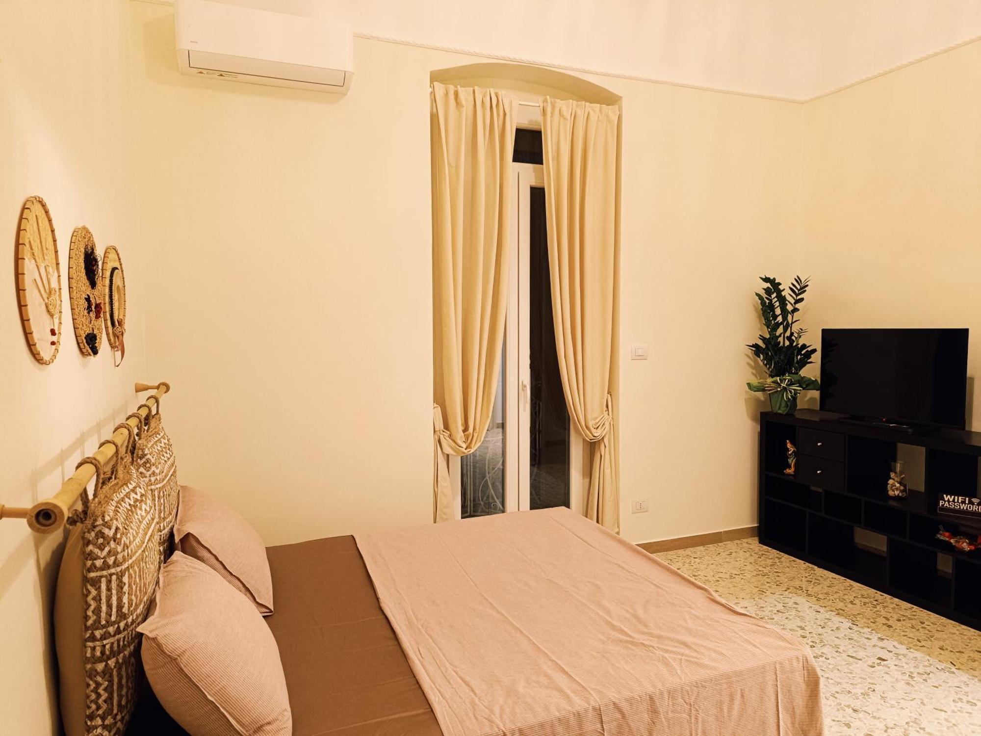Port View Apartment
