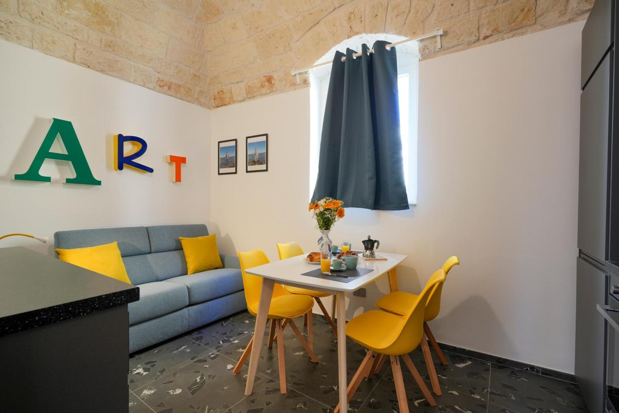 Stayart - Contemporary For Travellers