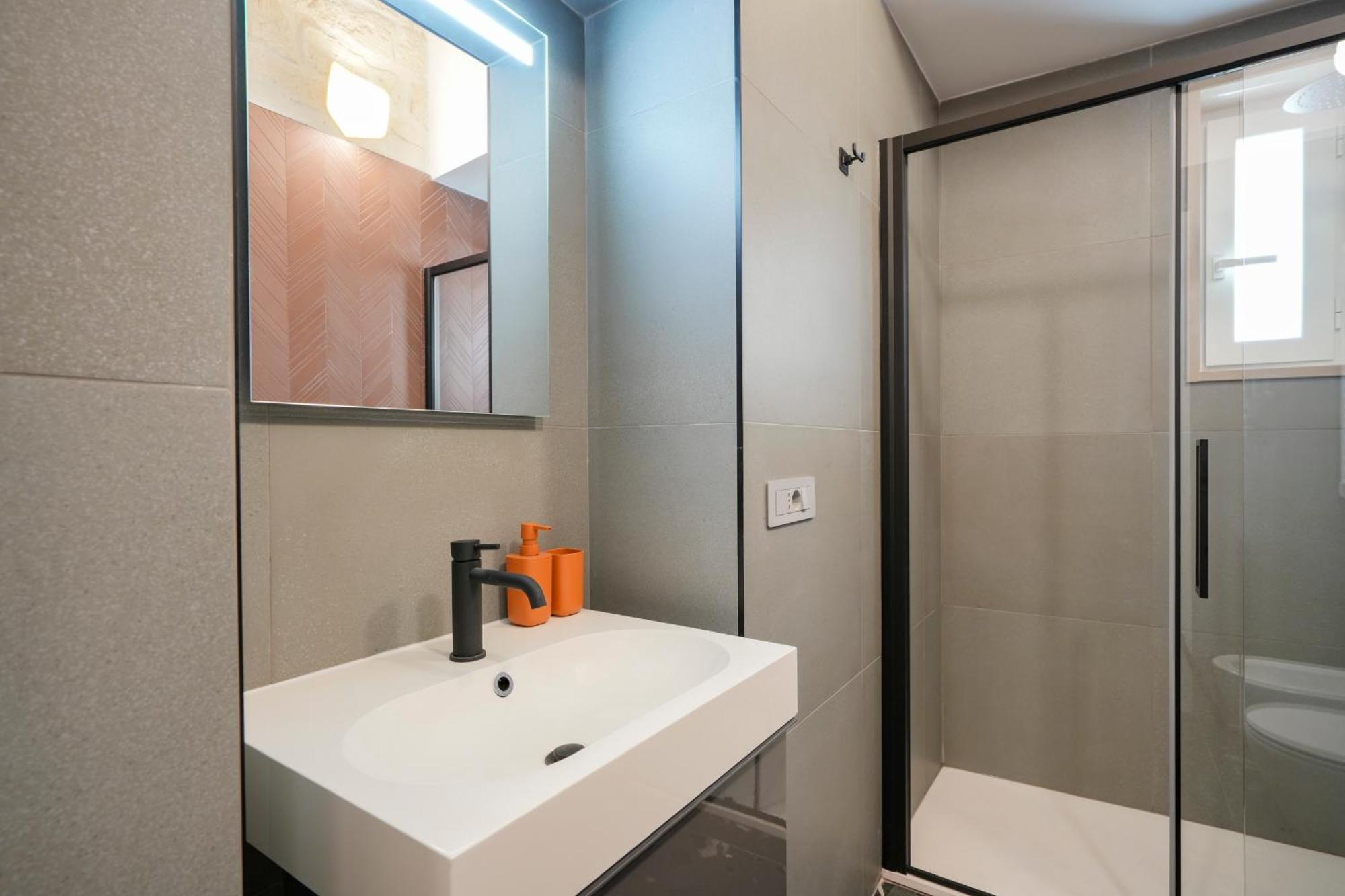 Apartment Stayart - Contemporary For Travellers