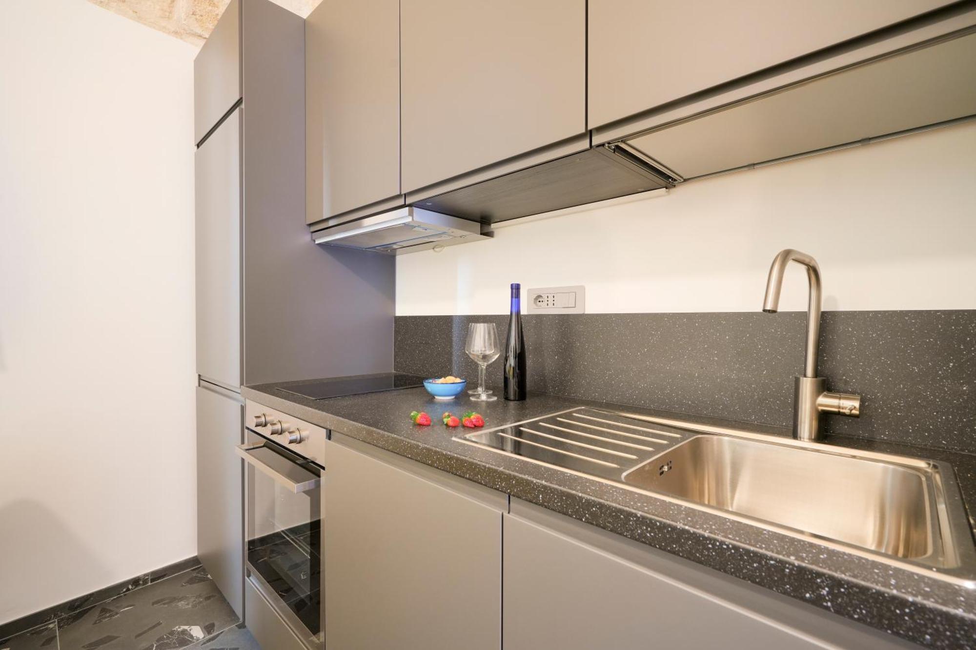 Stayart - Contemporary For Travellers Apartment *