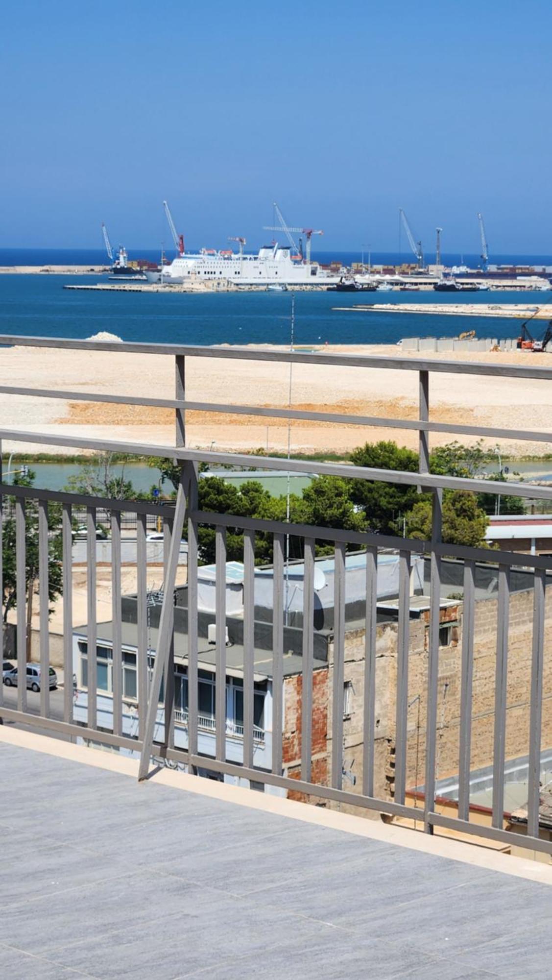 La Maison Vue Le Apartman *