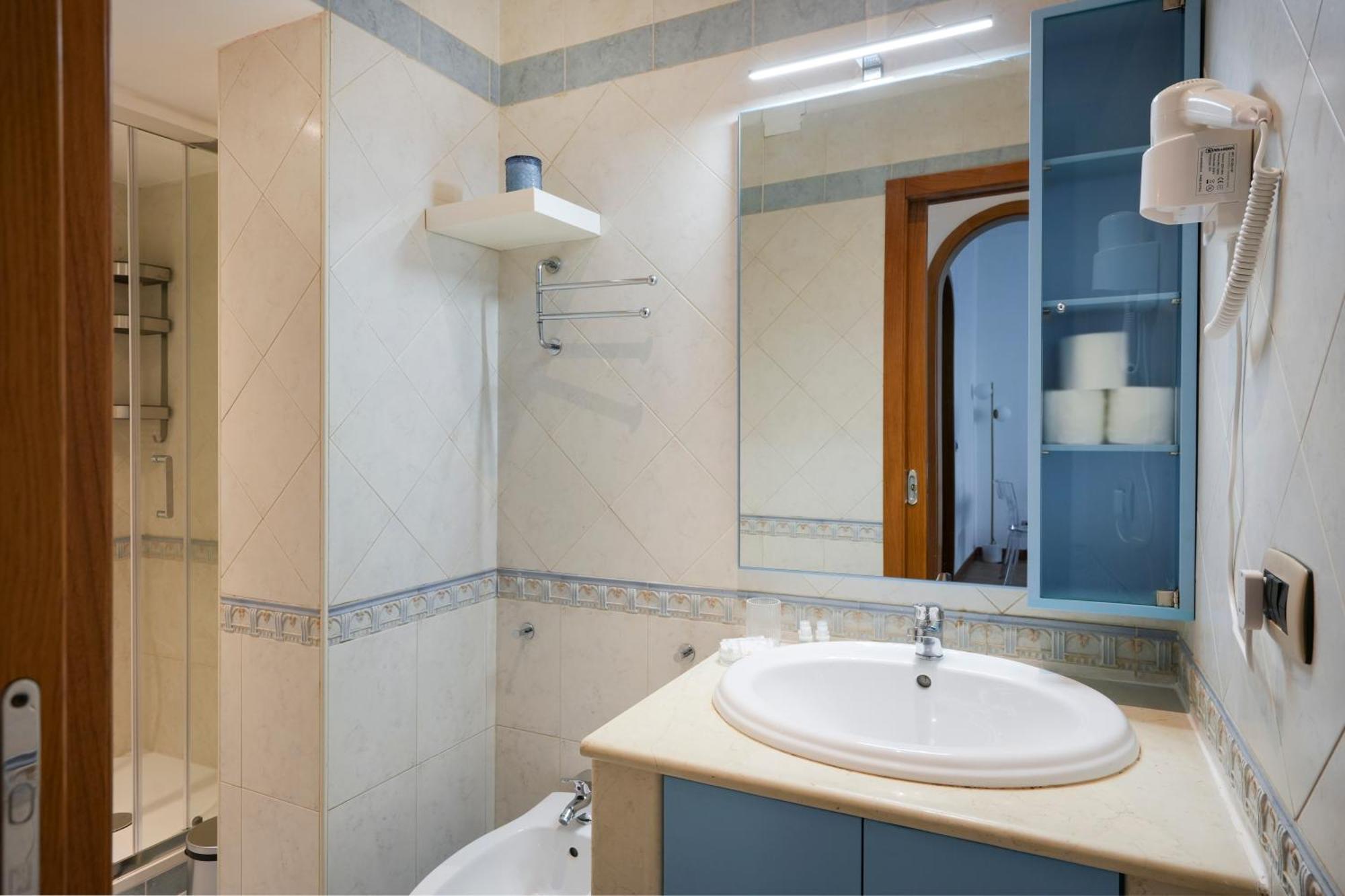 Apartament 184 - Urban Convenience Near The Station Bari