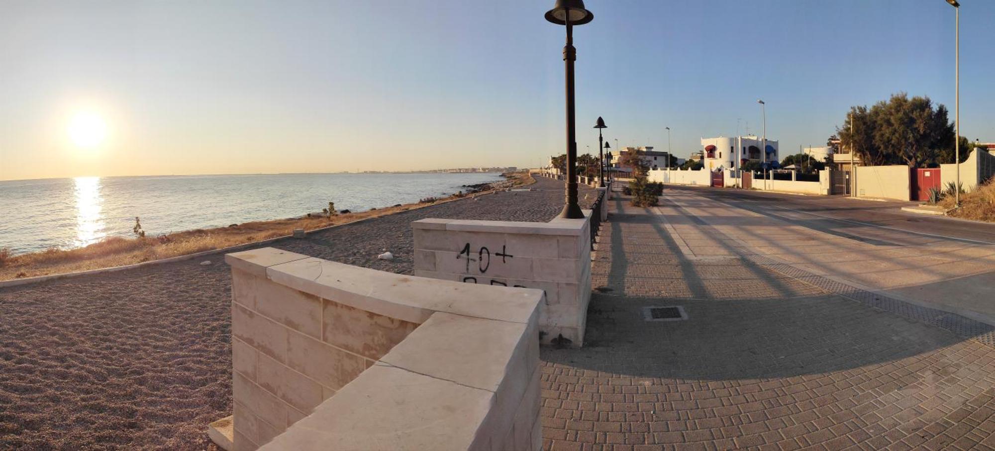 Seagull - Front And Sea View & Airport Căn hộ Bari