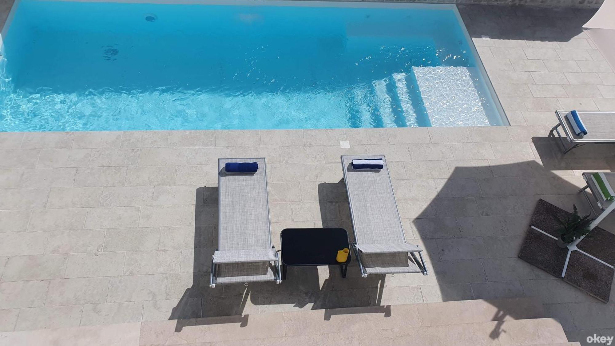 Apartment Mediterranea - Seaview, Pool & Garden Bari