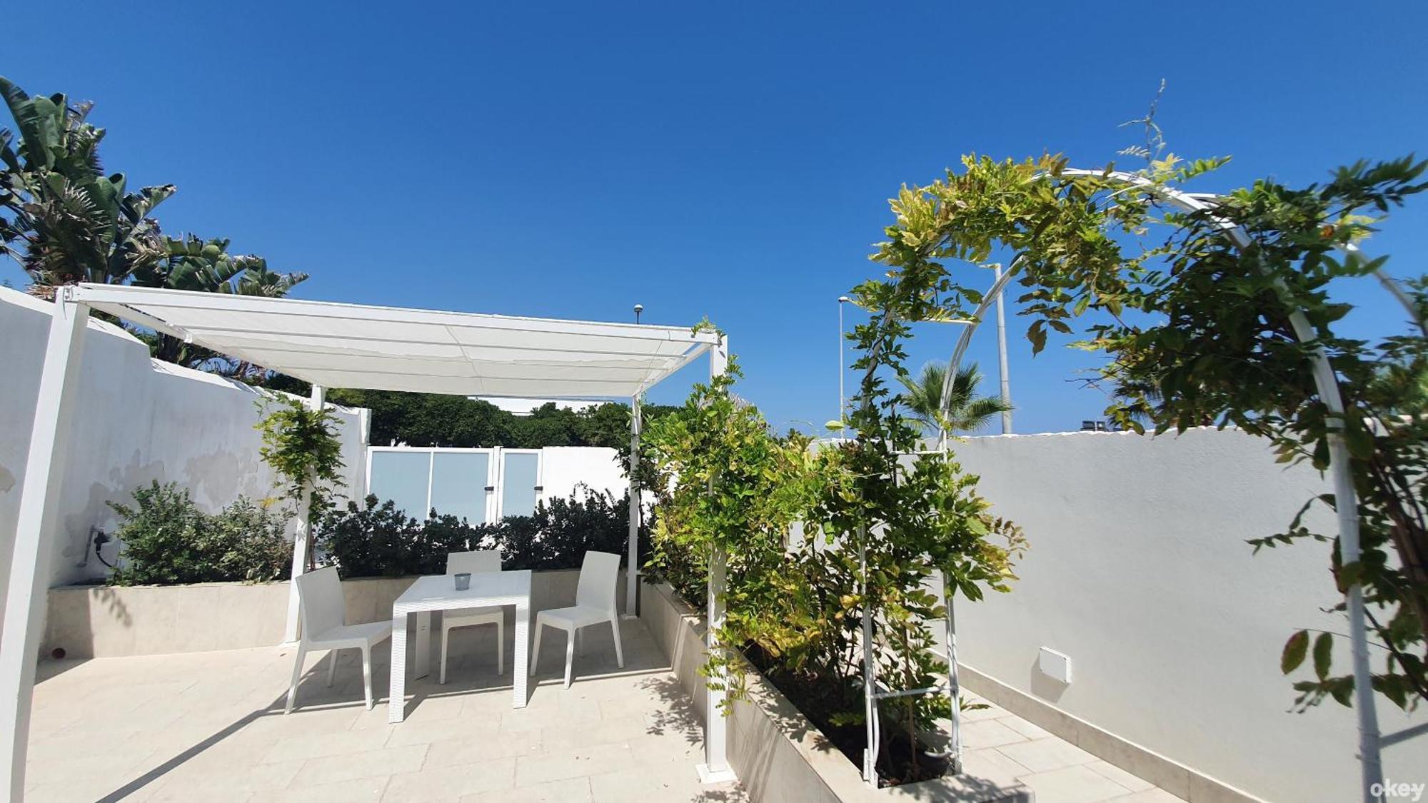 Mediterranea - Seaview, Pool & Garden * Bari