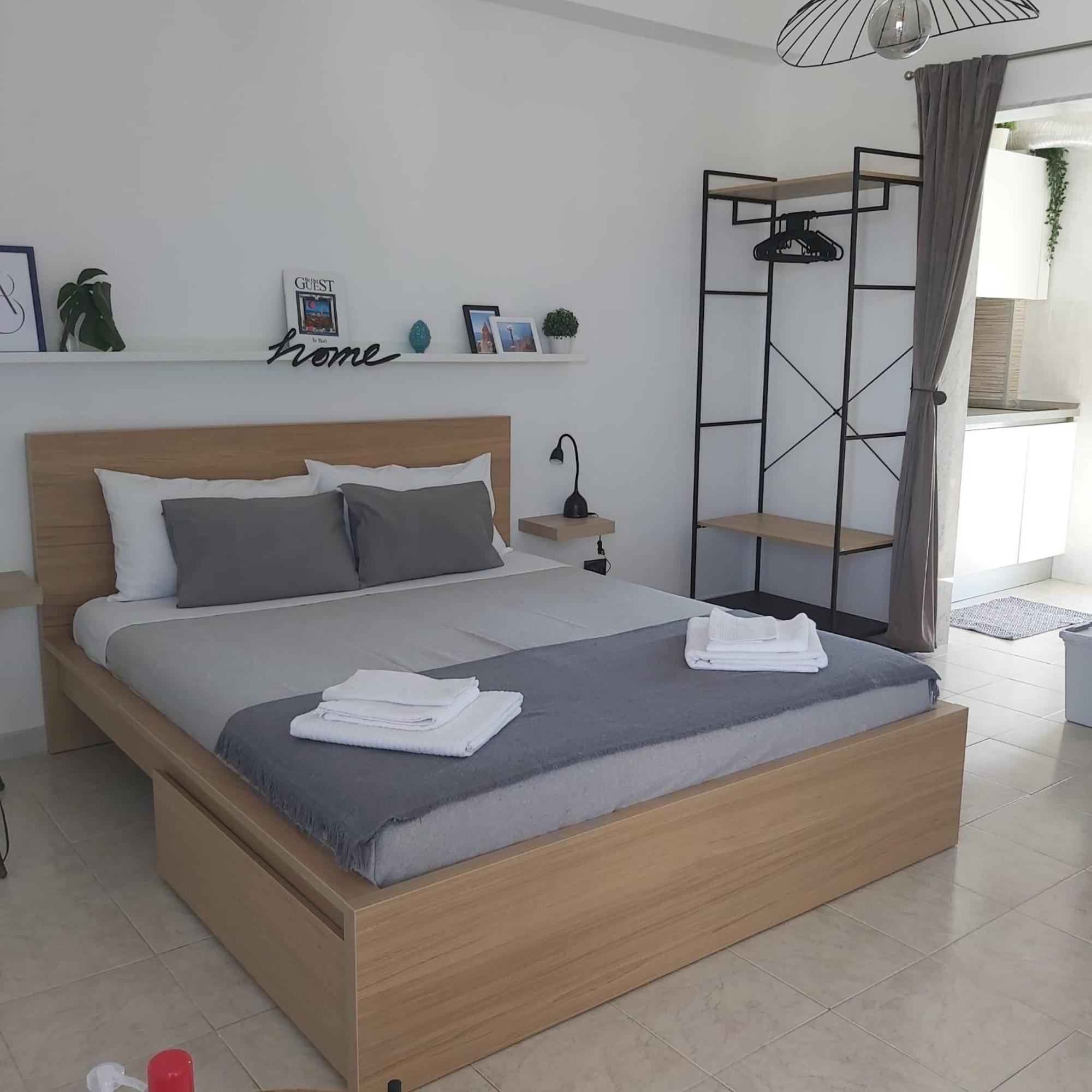 Attic8 Apartment *